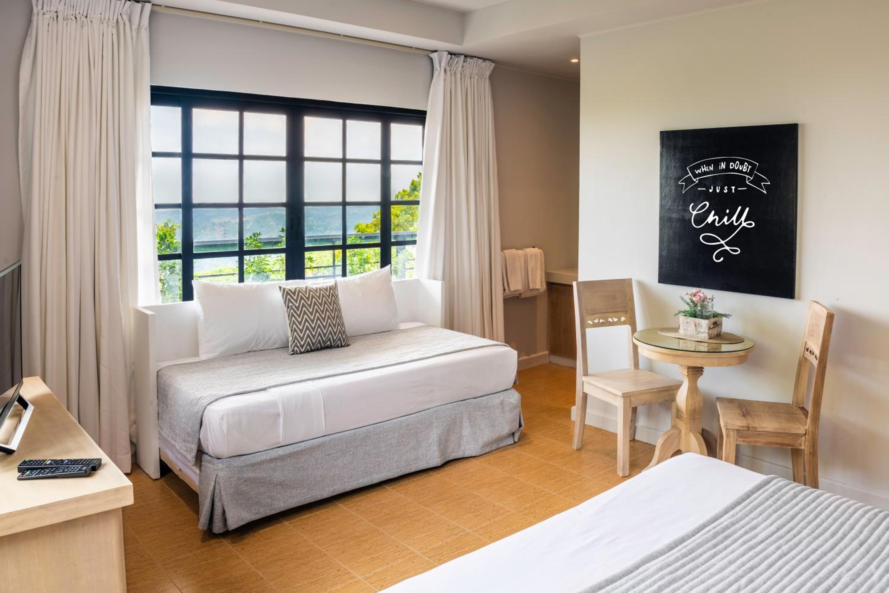 Superior Deluxe Double or Twin Room  - Photo 2