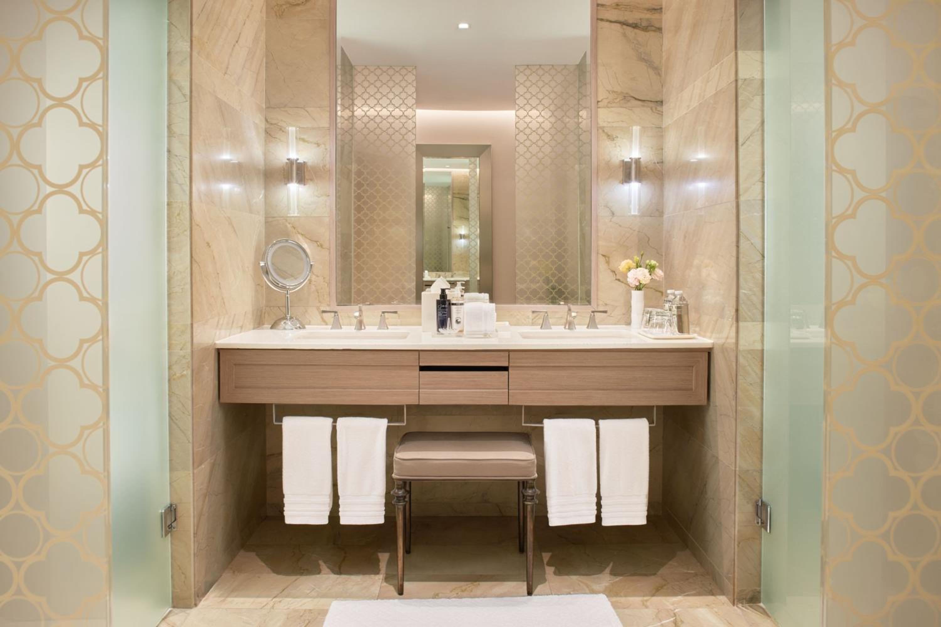 Grand Deluxe Queen Room with Two Queen Beds - Butler Service