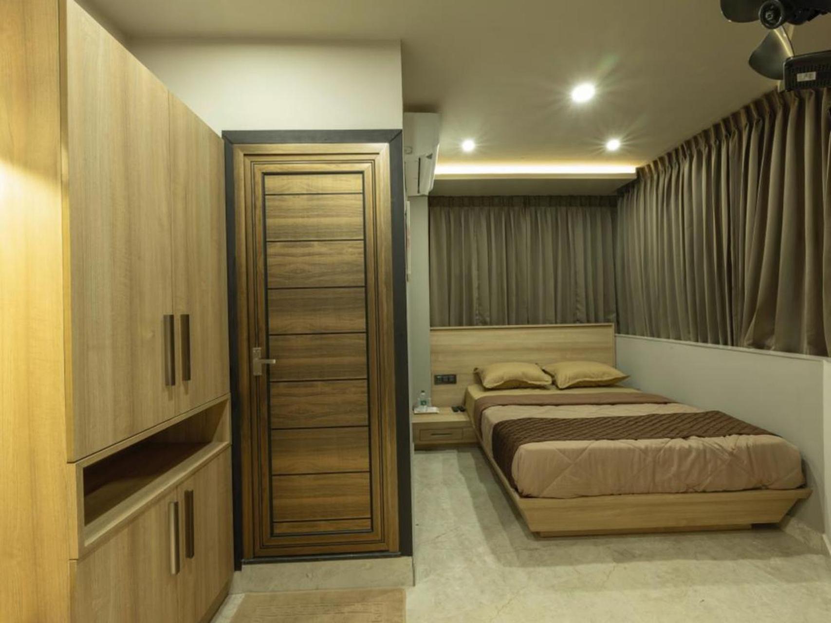 Deluxe Double Room photo 2