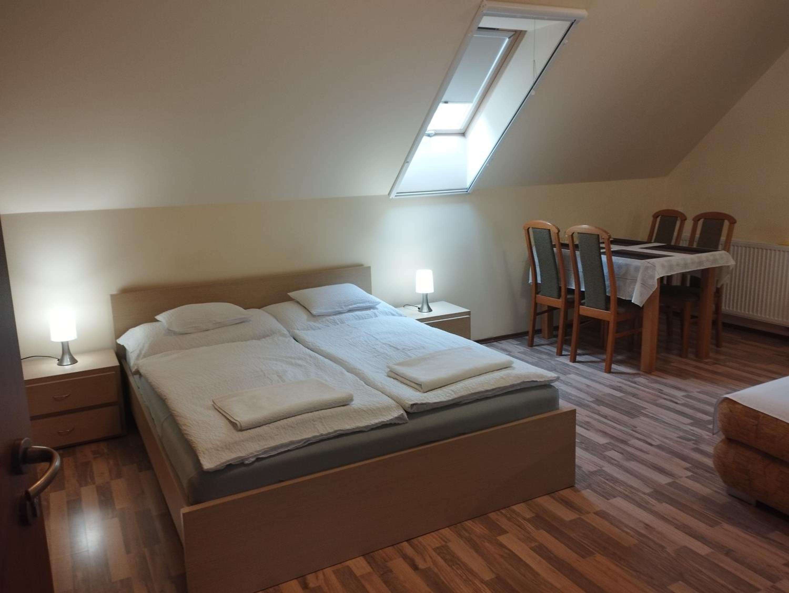 Economy Quadruple Room photo 1