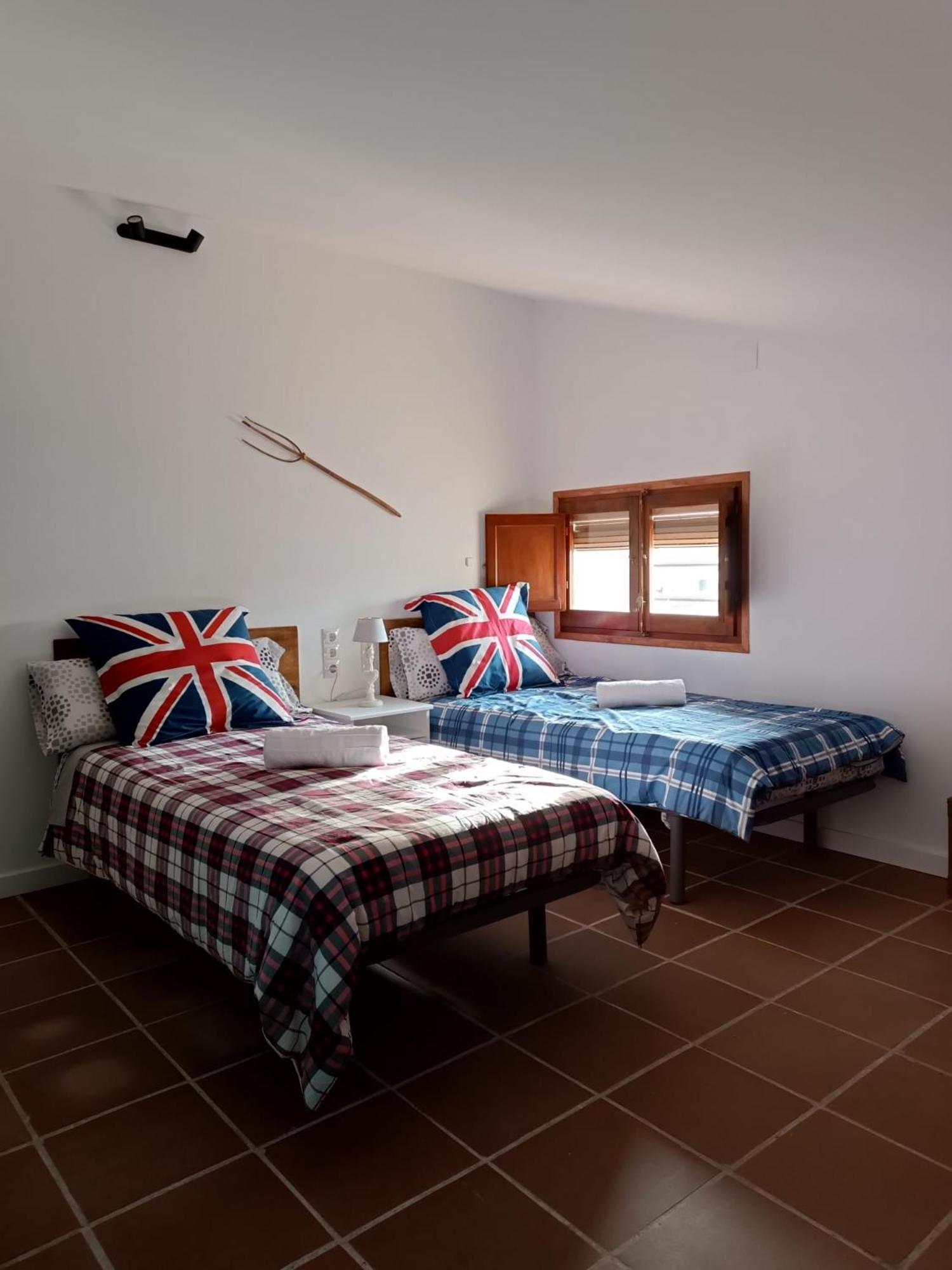 Casa de cuatro habitaciones