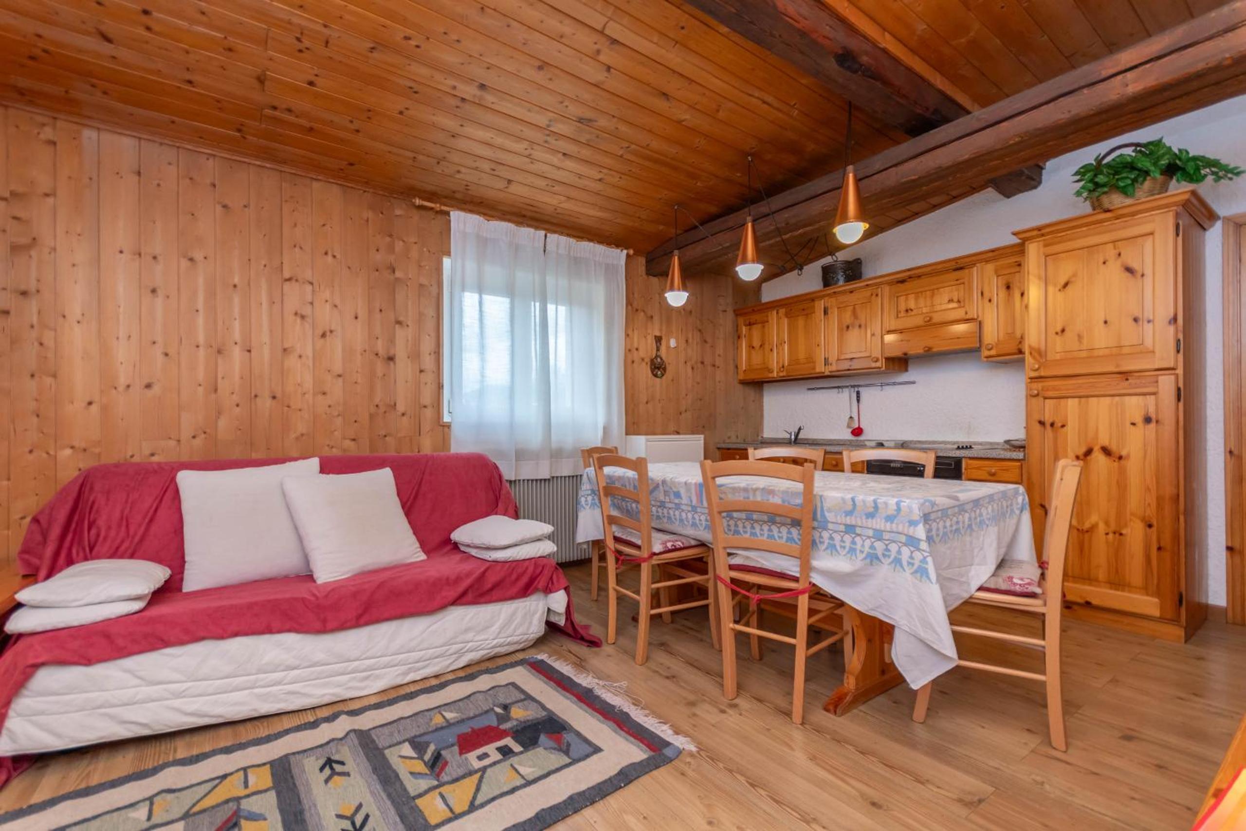 Apartment with Mountain View photo 2