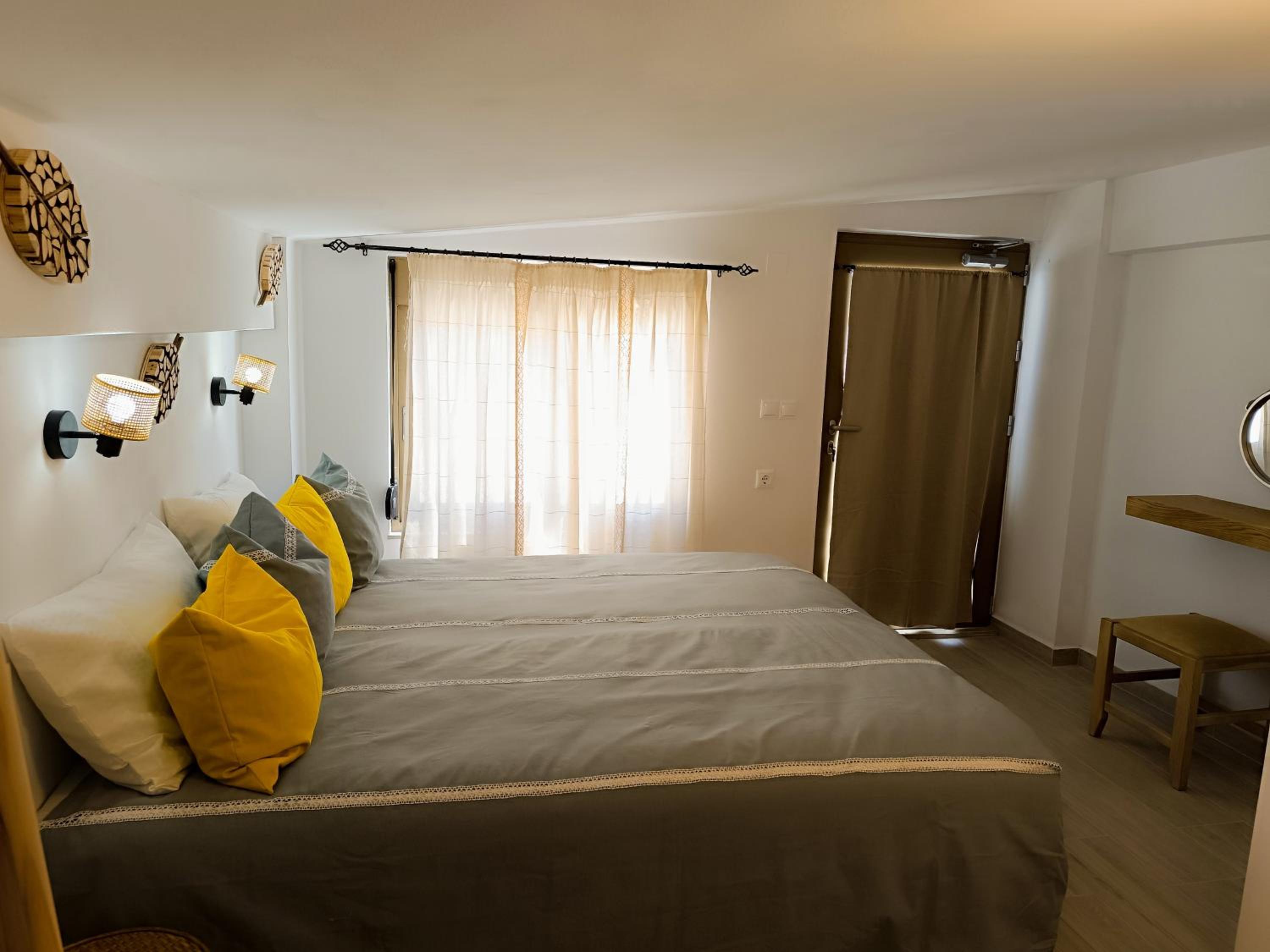 Two-Bedroom Deluxe Apartment