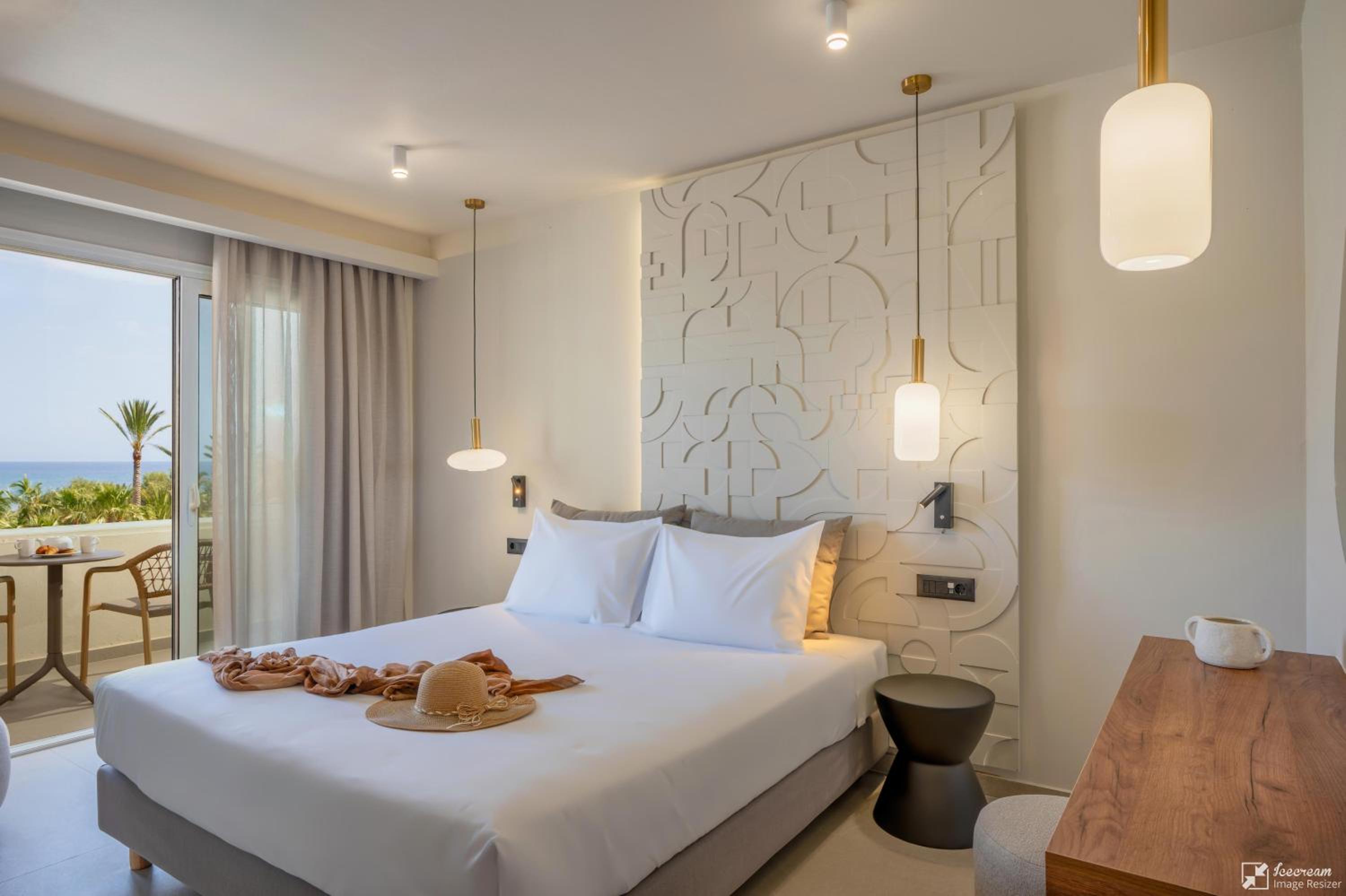 Superior Double or Twin Room with Sea View