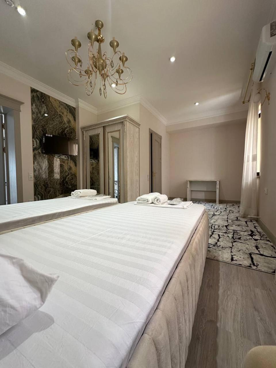 Twin Room with Balcony photo 3