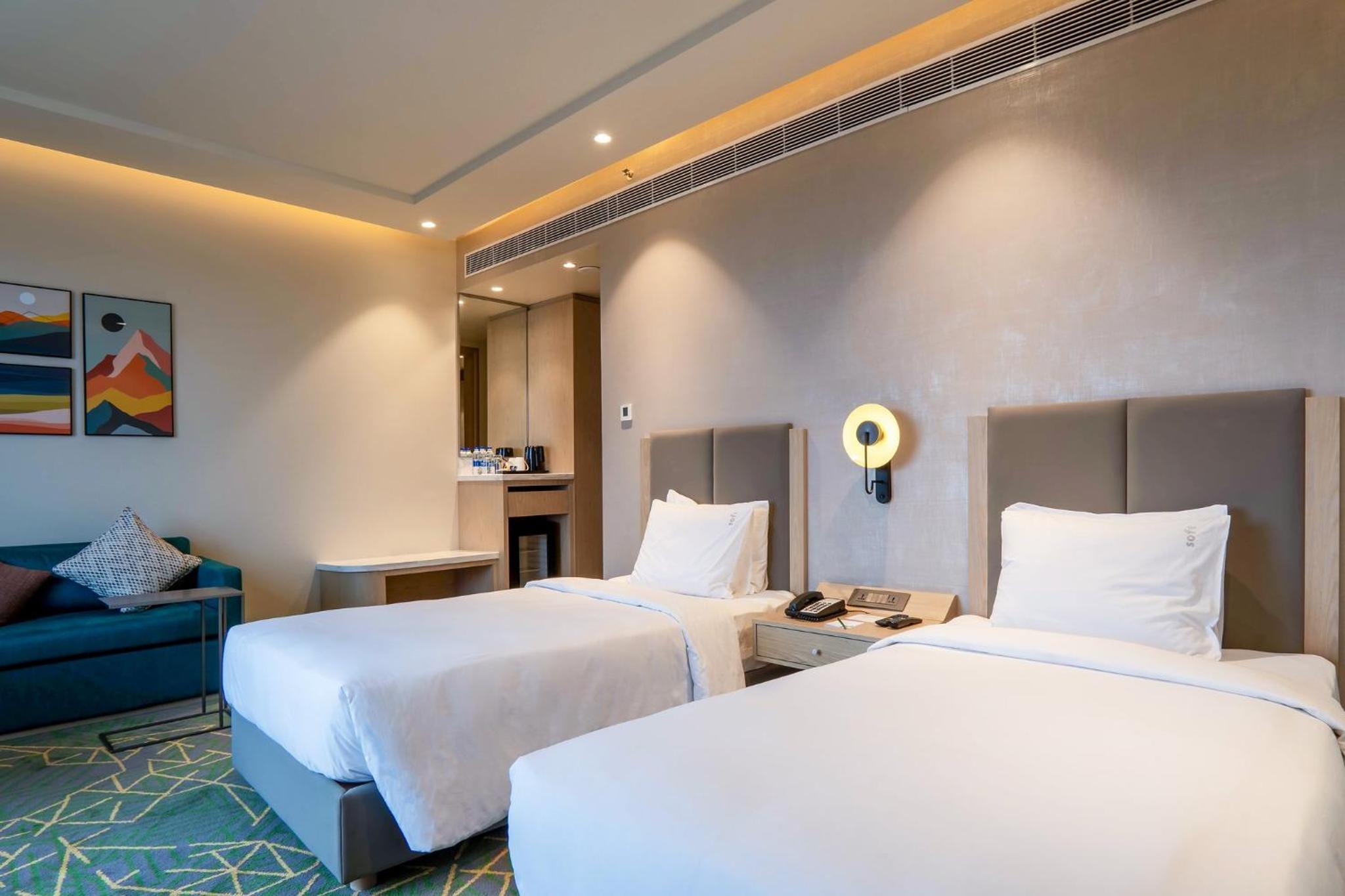 Standard Twin Room - Photo 3