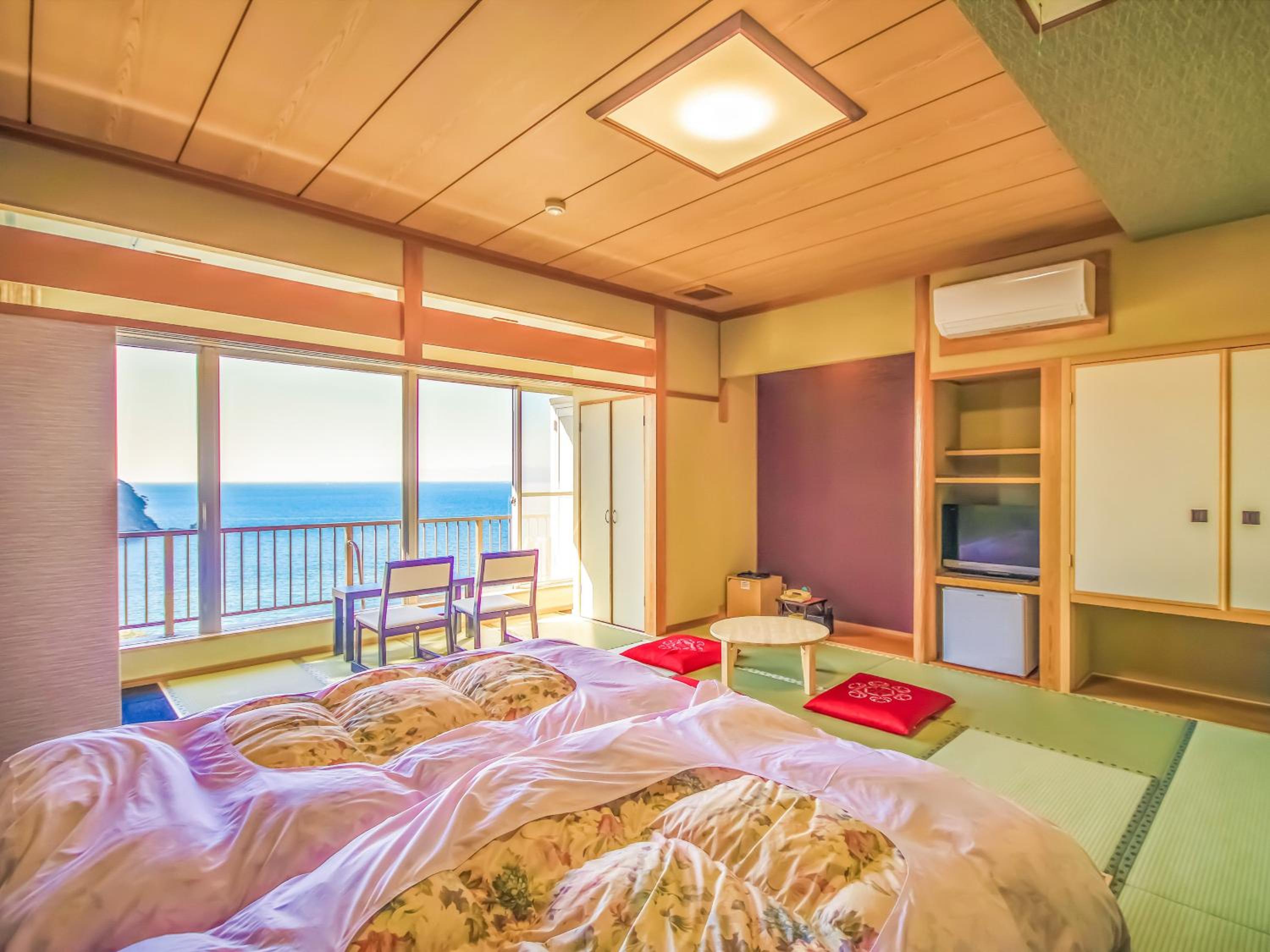 Japanese-Style Room