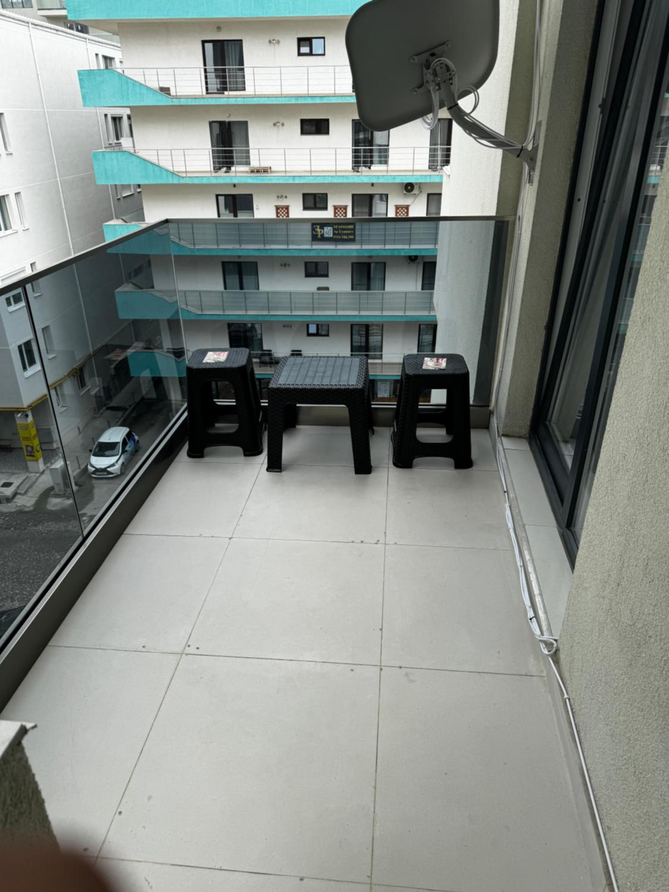 One-Bedroom Apartment with Balcony photo 3