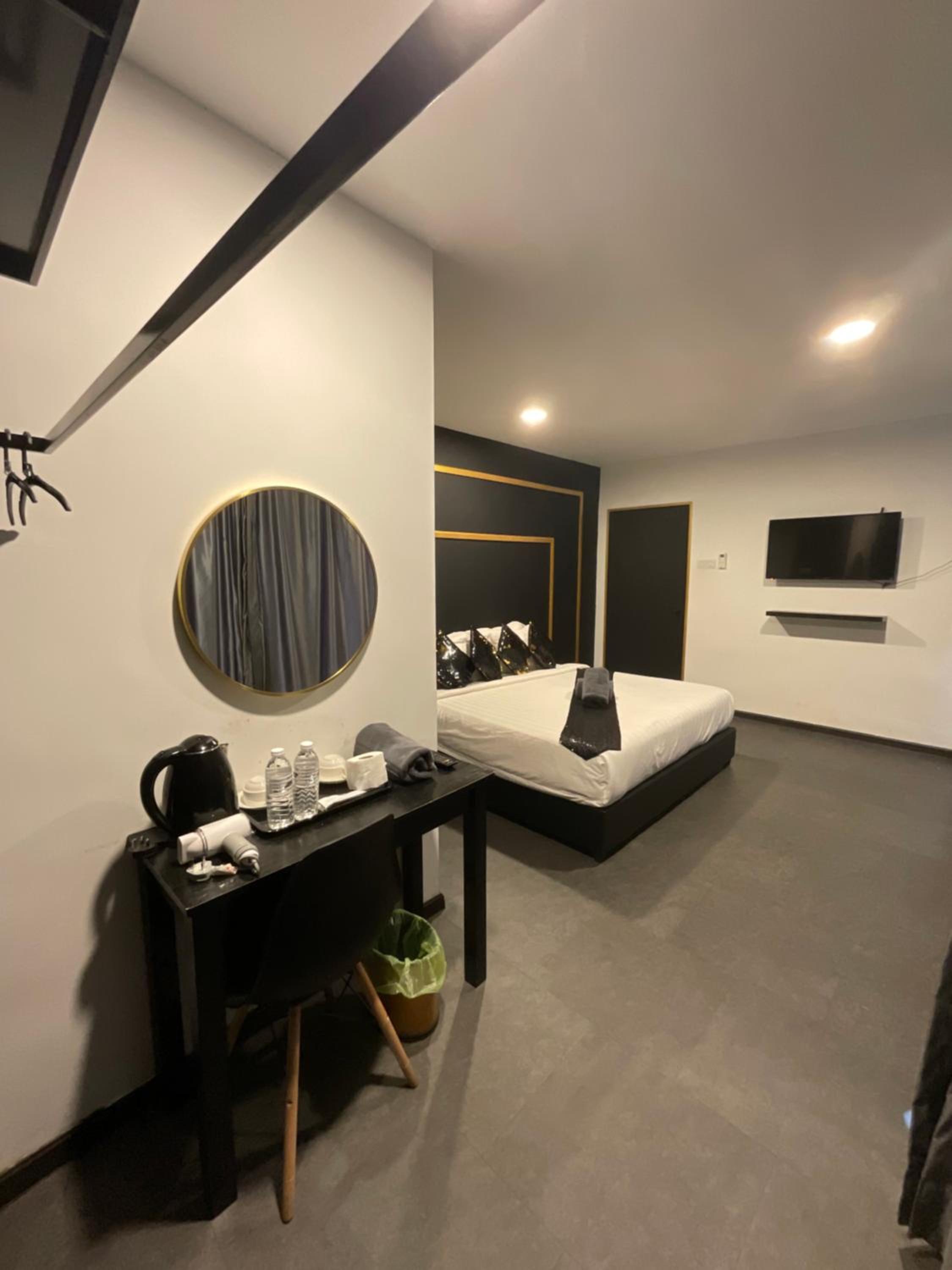 King Room with Pool View photo 3