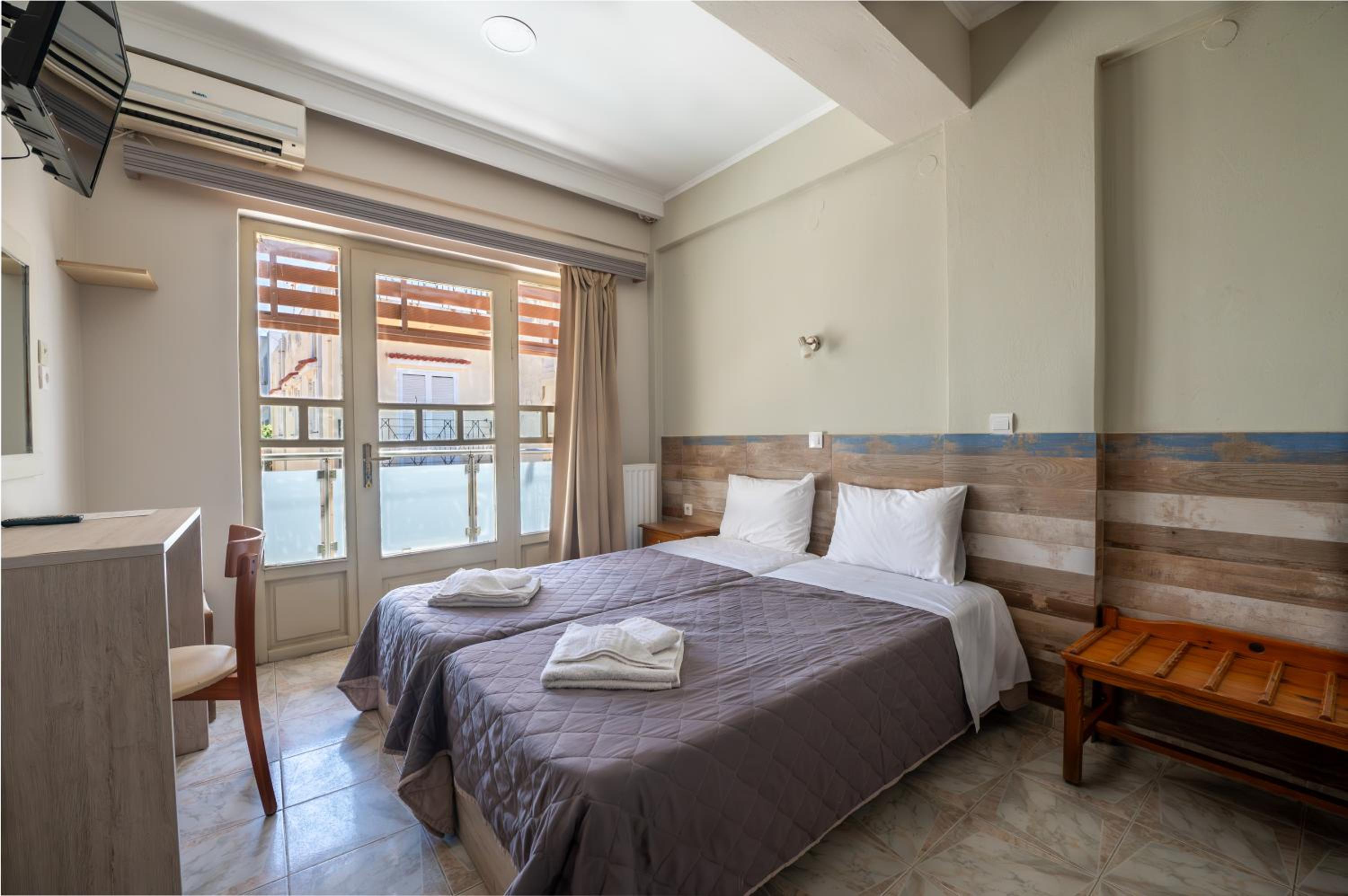 Double or Twin Room - Photo 1