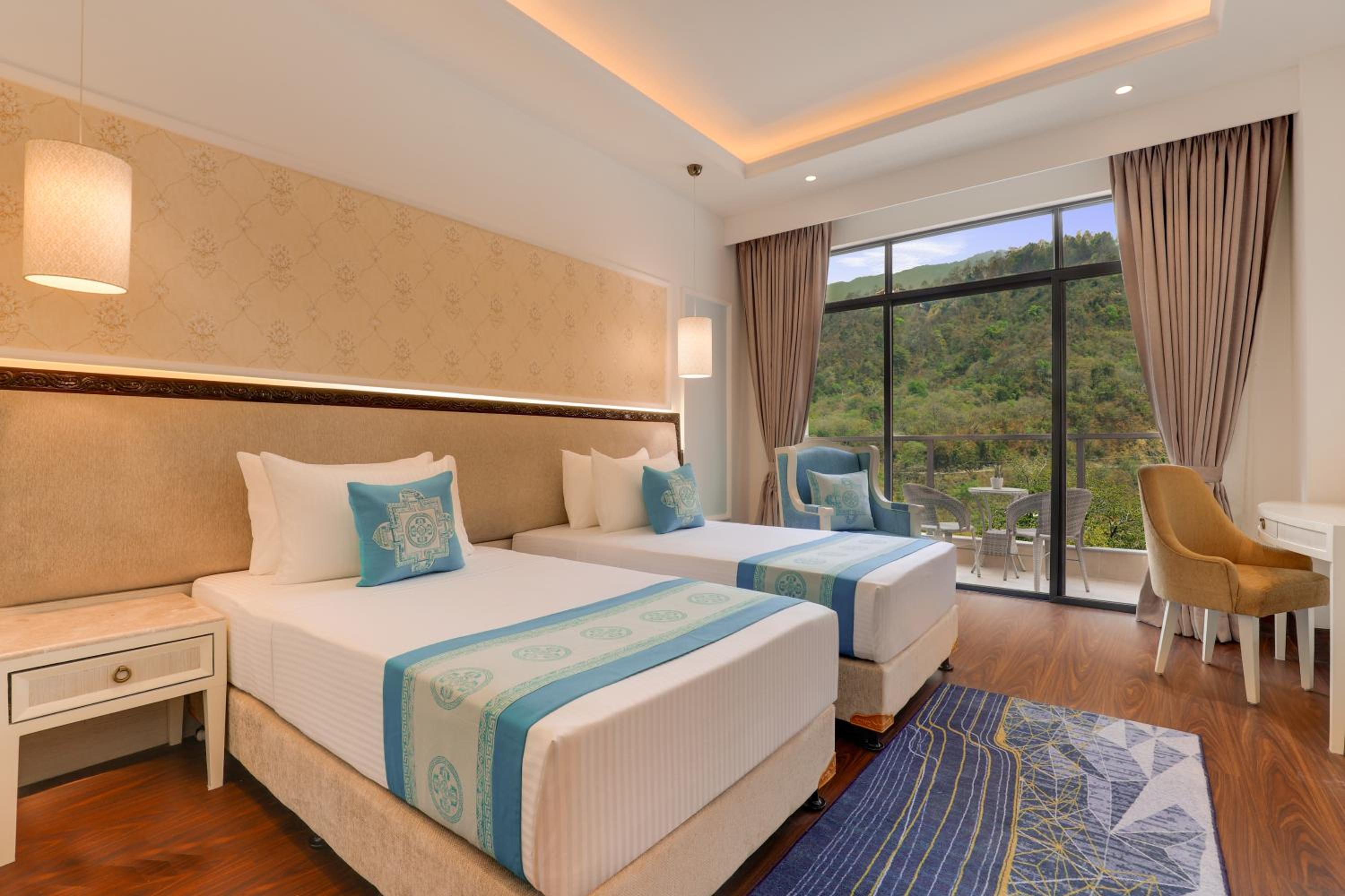 Club Twin Room : Access to Happy at hour at Slounge Recreation Bar (5:00 PM to 07:00 PM) and high speed internet photo 1