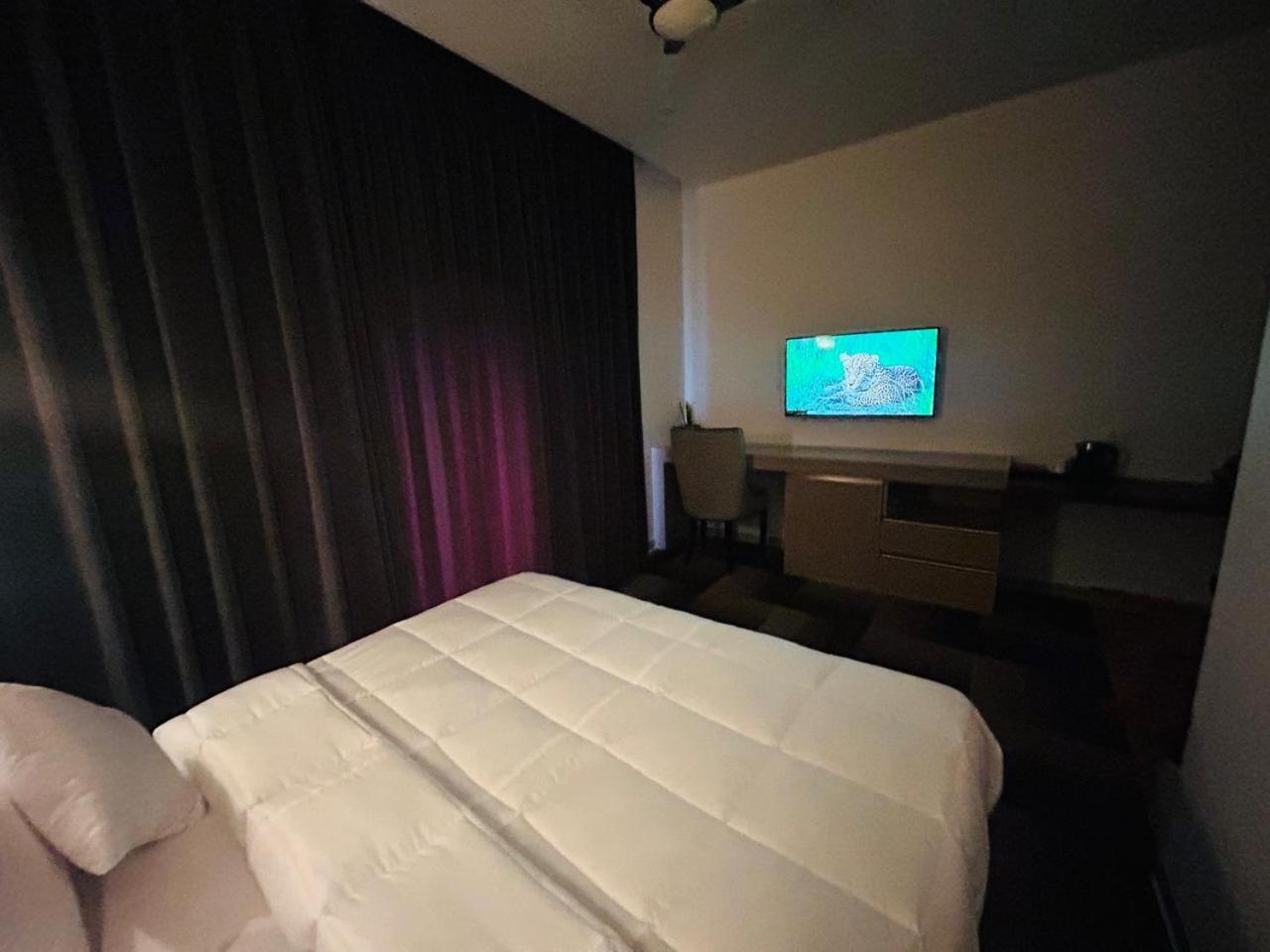 Large Double Room photo 2