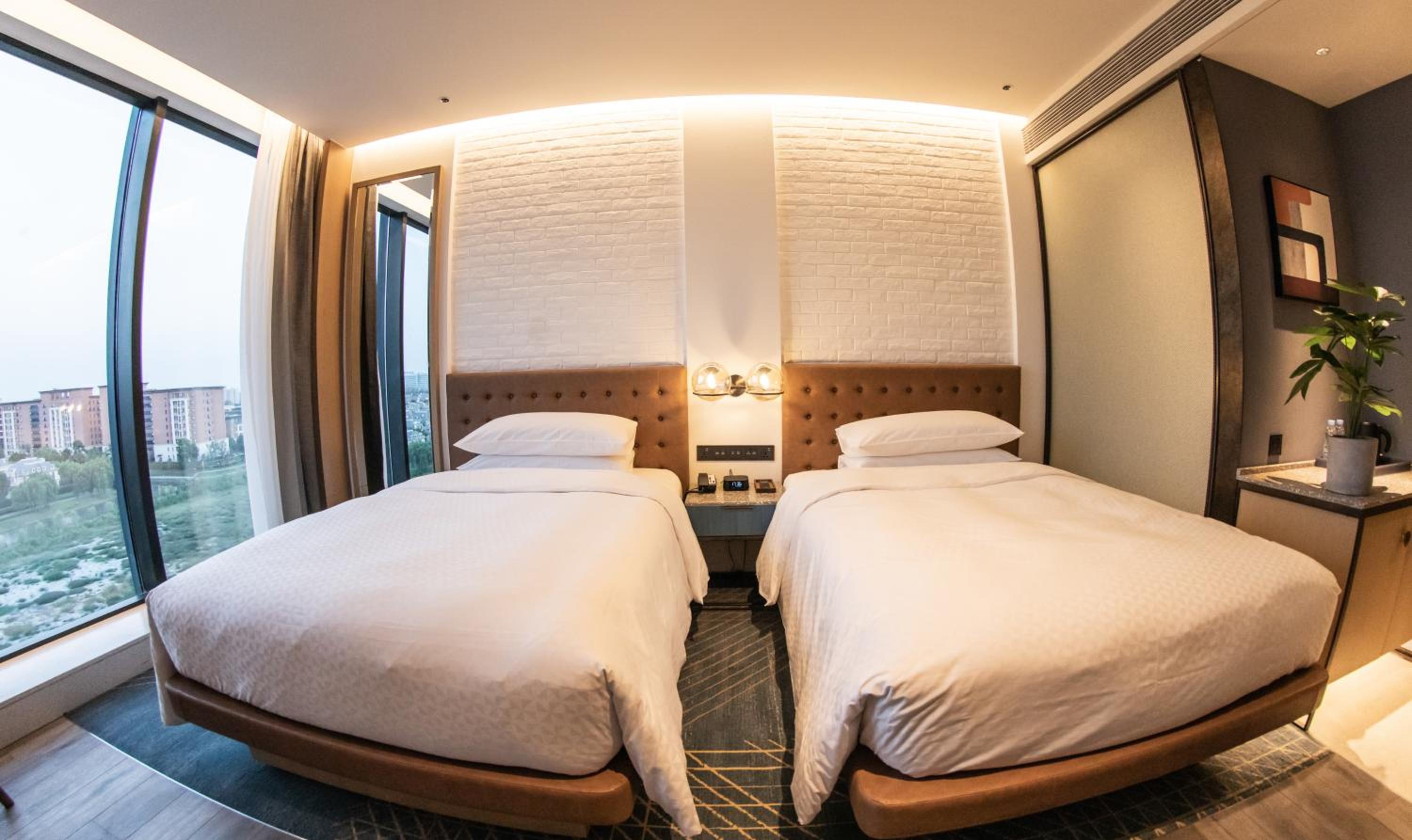 Comfort Guest room with two double beds