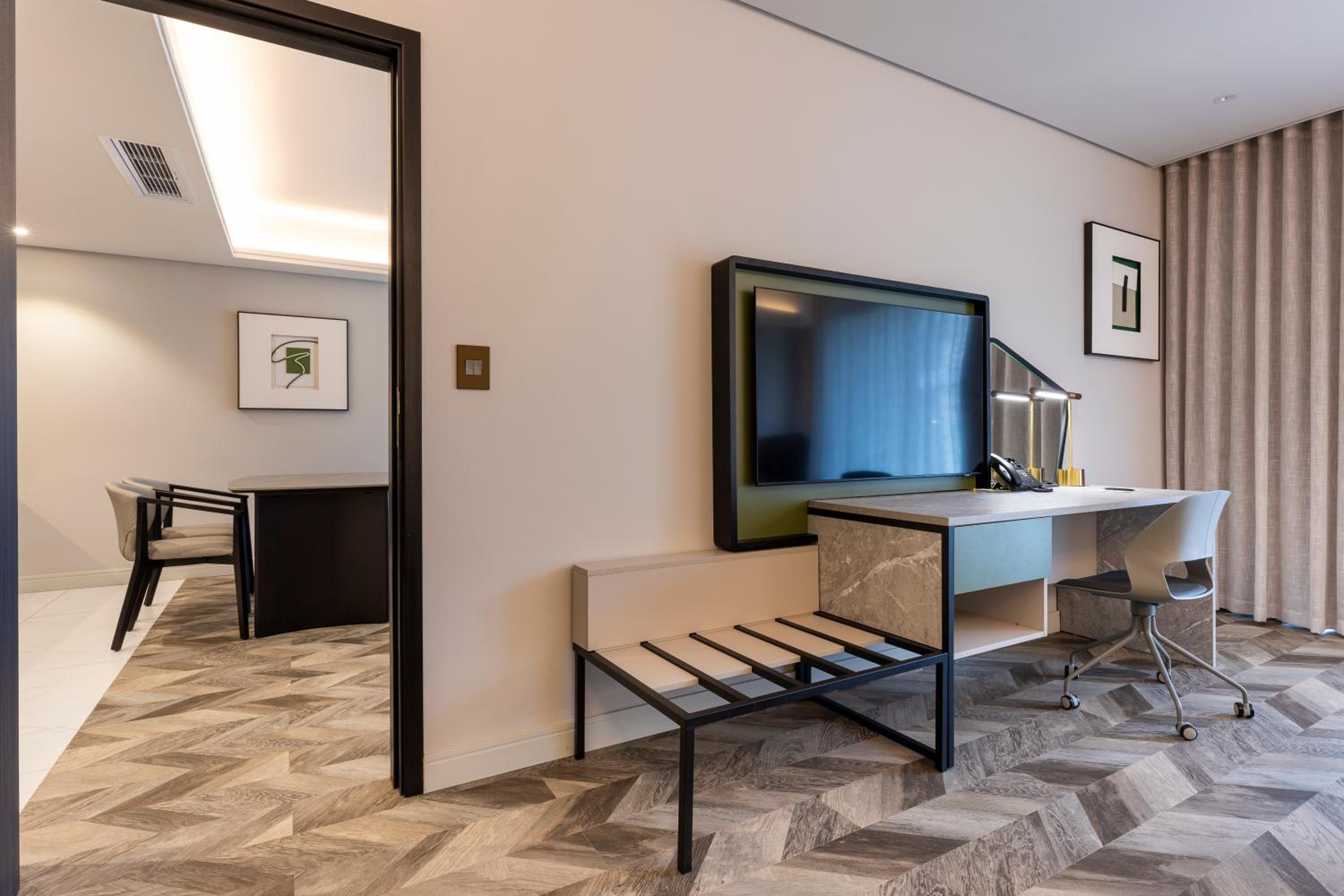 Superior Double or Twin Room - Photo 18
