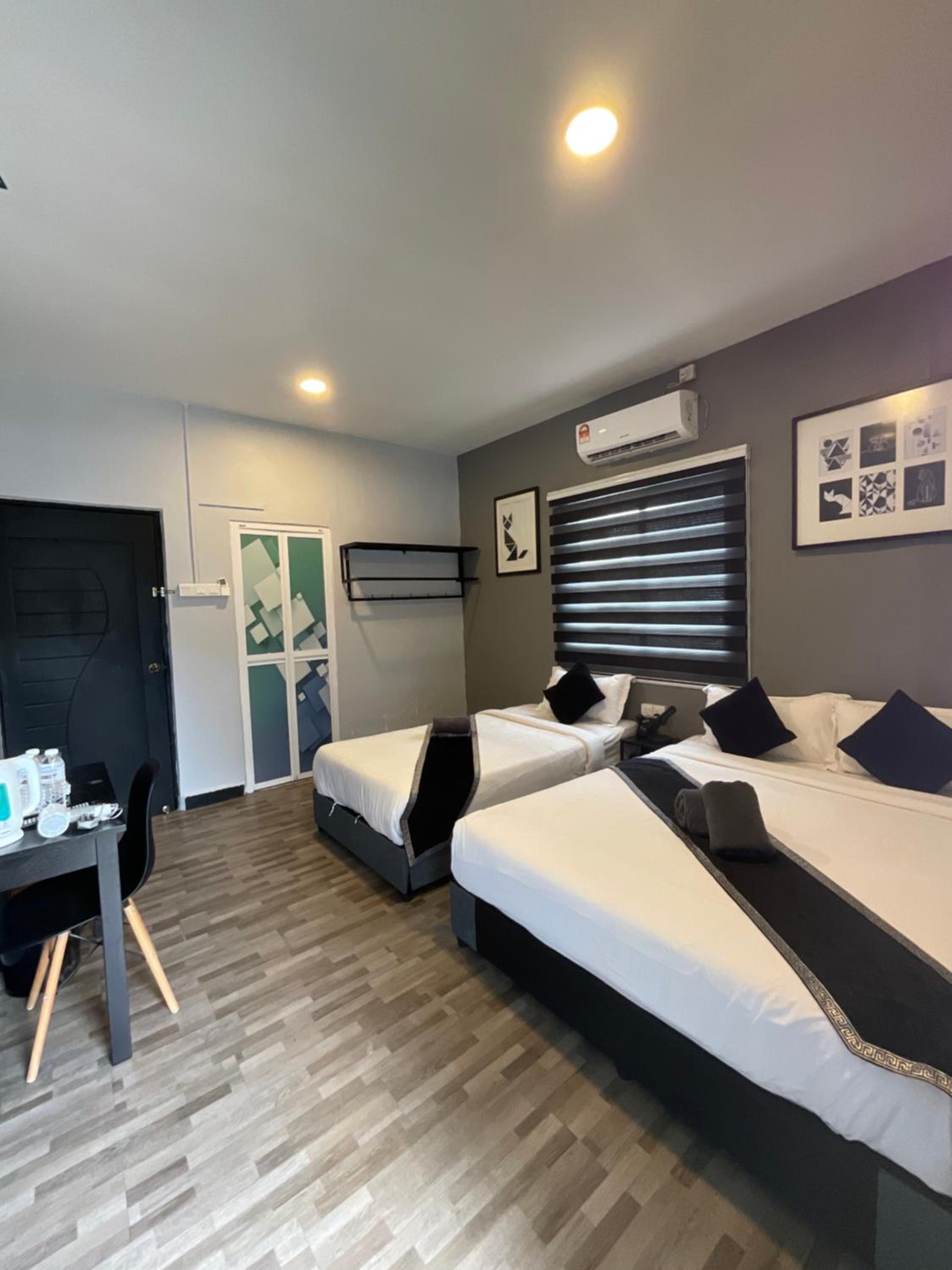 Triple Room with Balcony