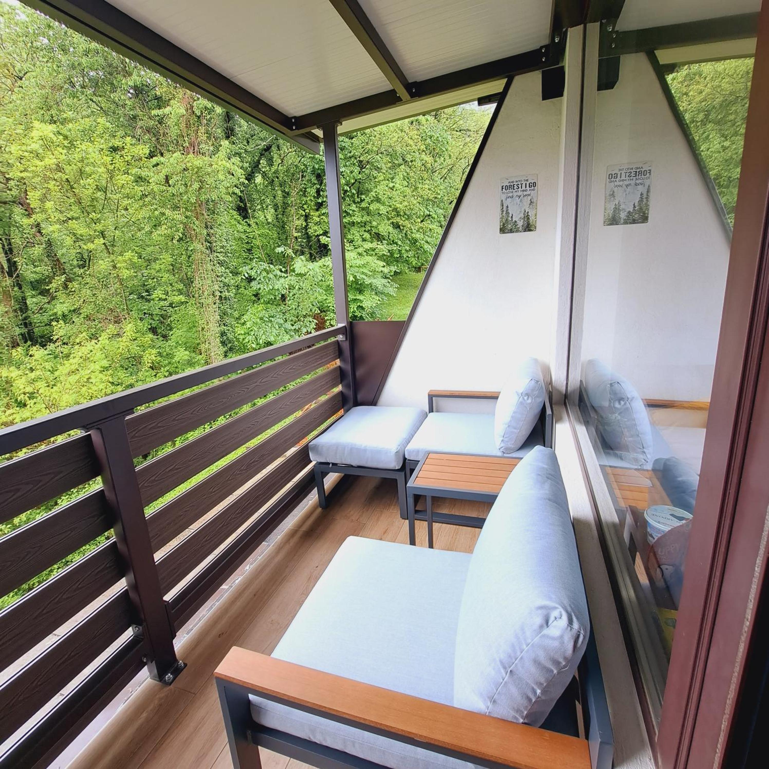 Two-Bedroom Apartment with Balcony photo 3