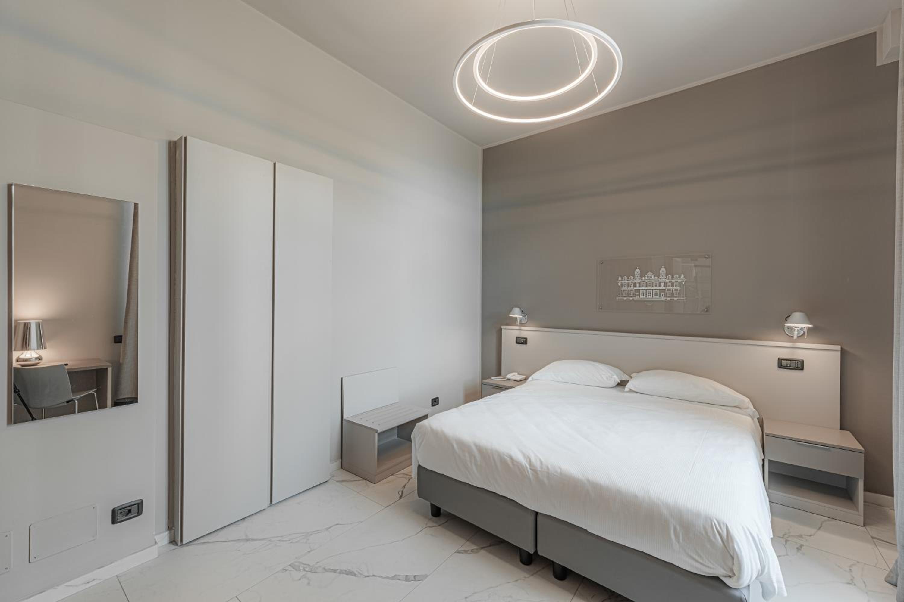 Deluxe Double Room - Main Building - Photo 2