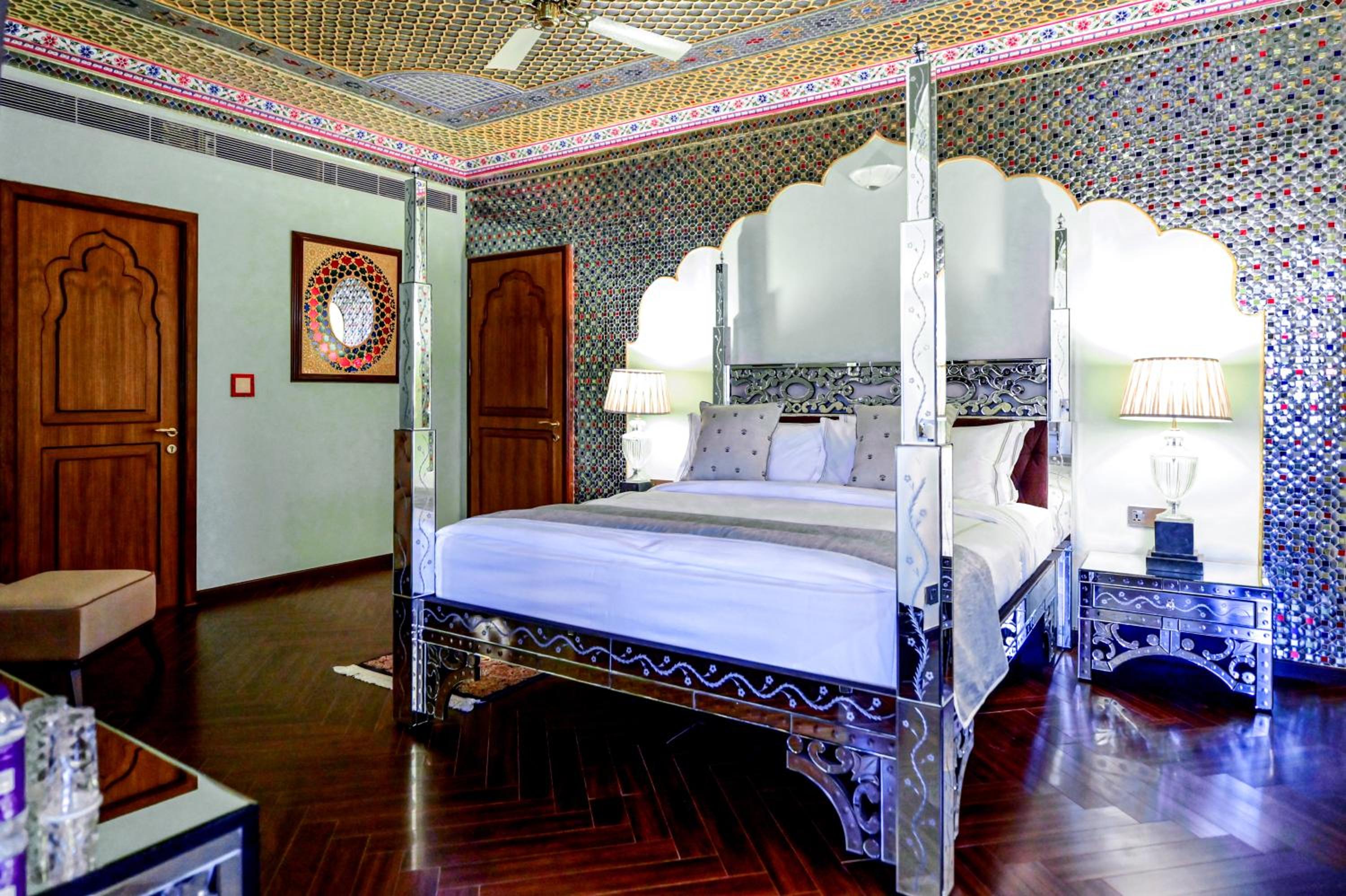Sheesh Mahal Suite - Photo 2
