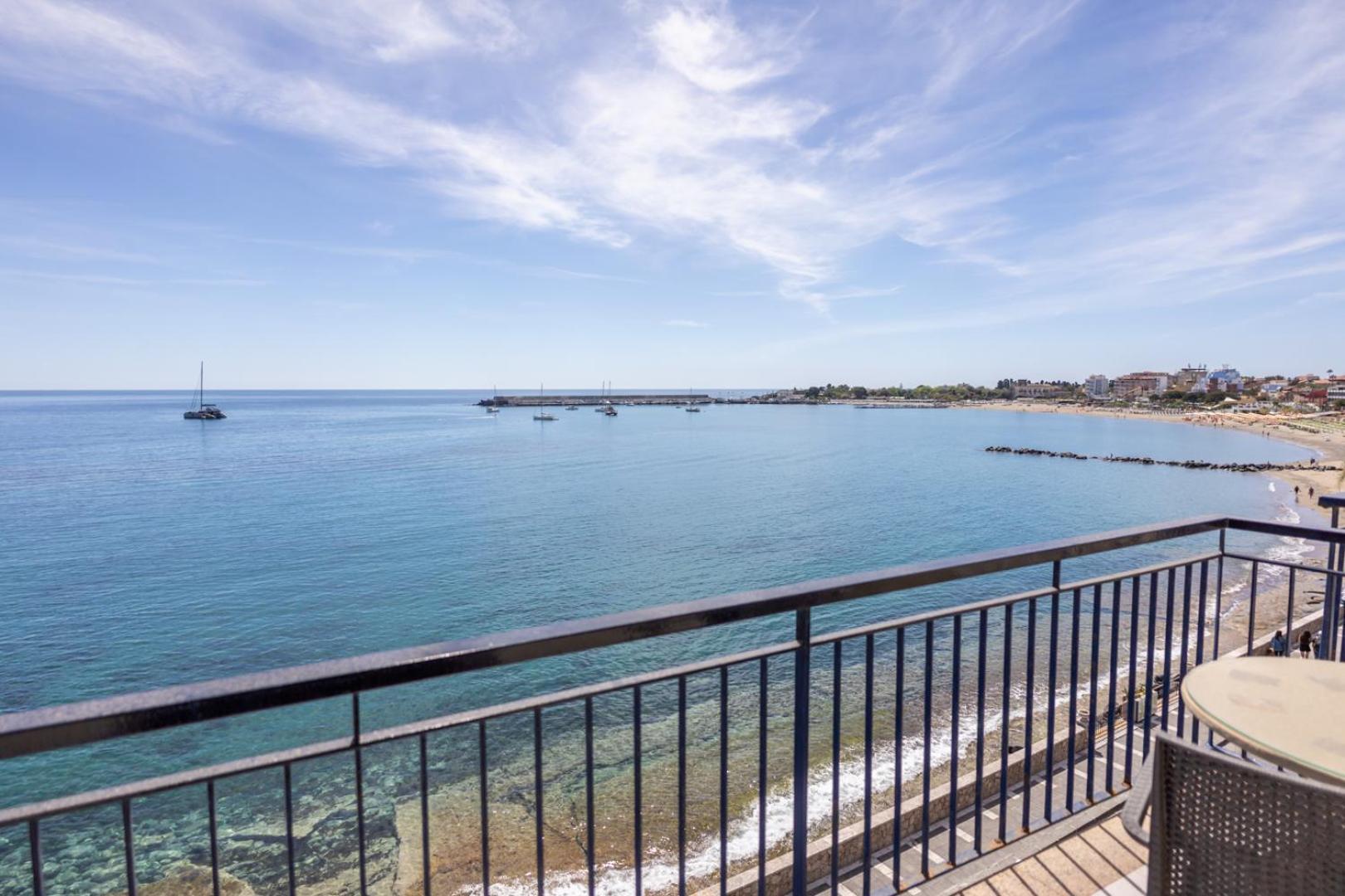 Apartment with Sea View photo 3