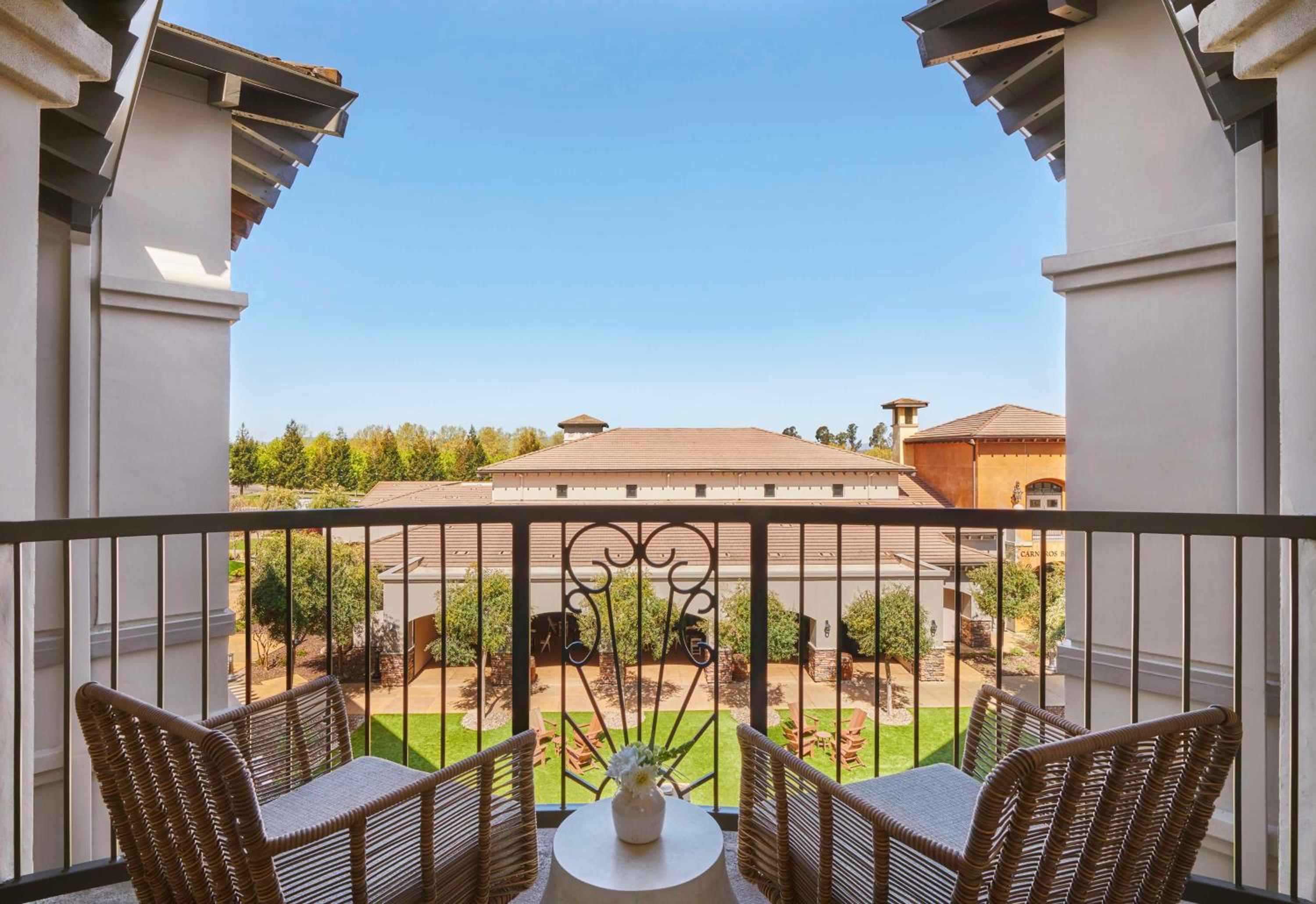 Atlas Peak Two-Story Suite - Photo 4