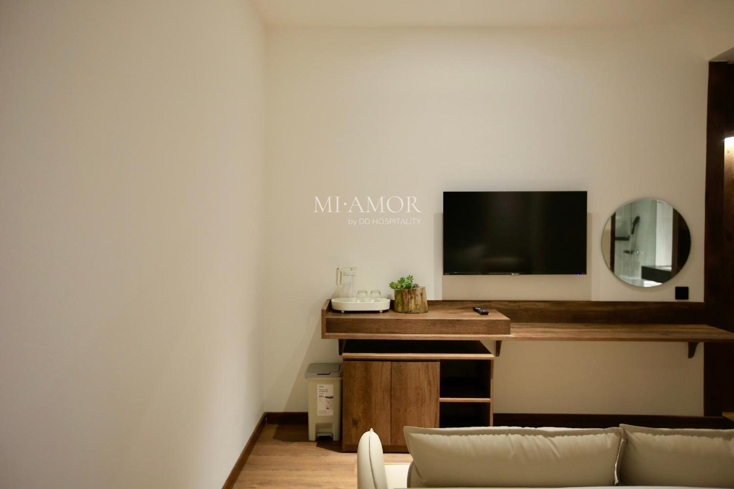 Standard Studio - Photo 3