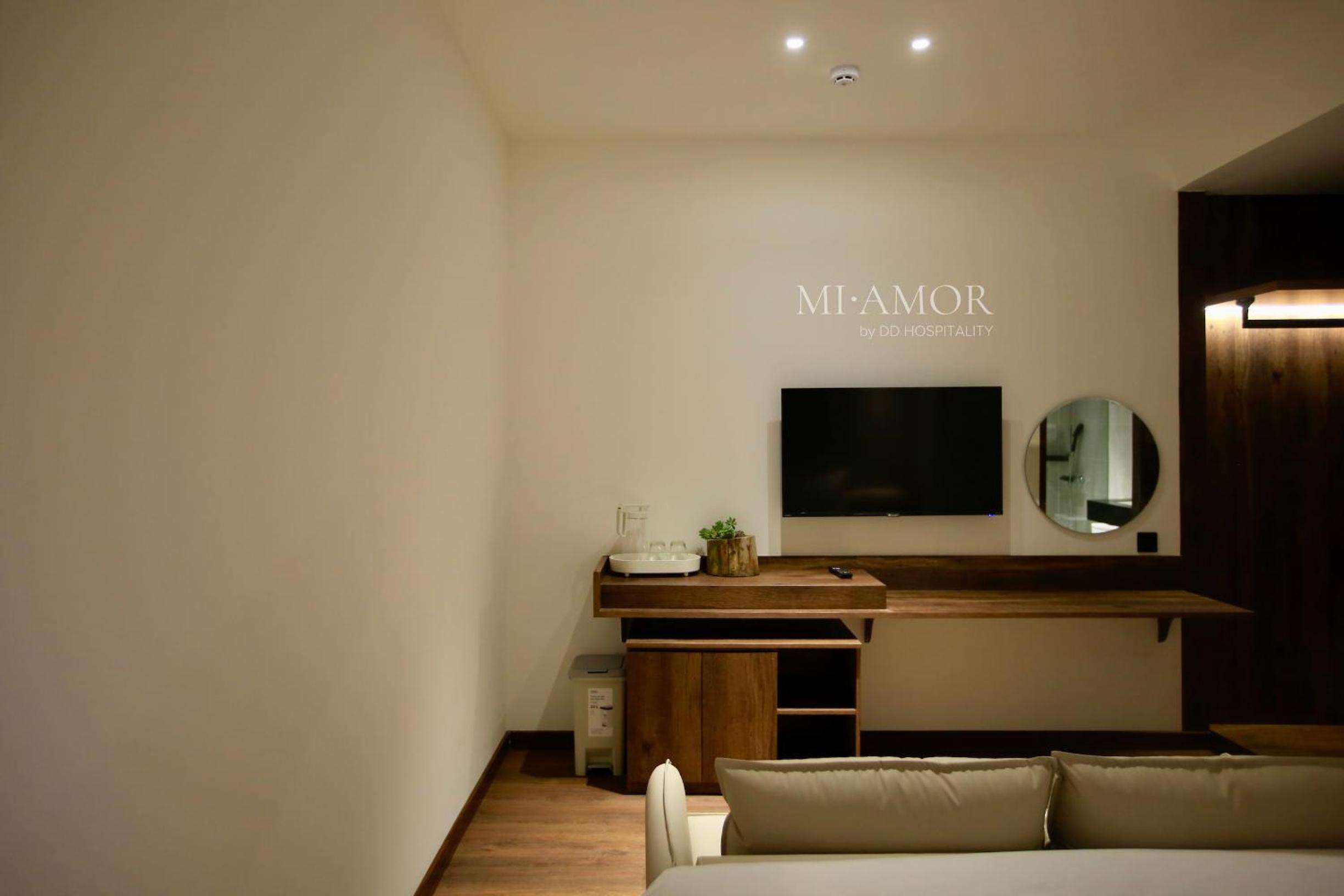 Standard Studio - Photo 5