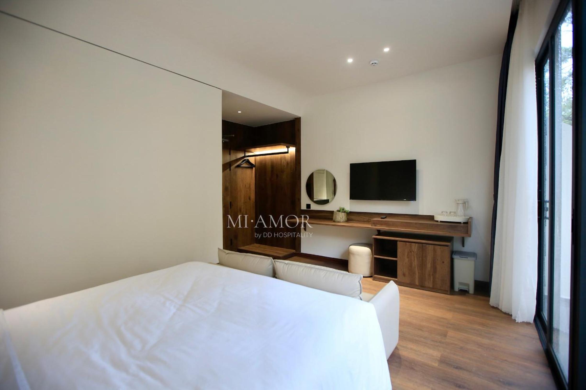 Deluxe Double Room with Balcony
