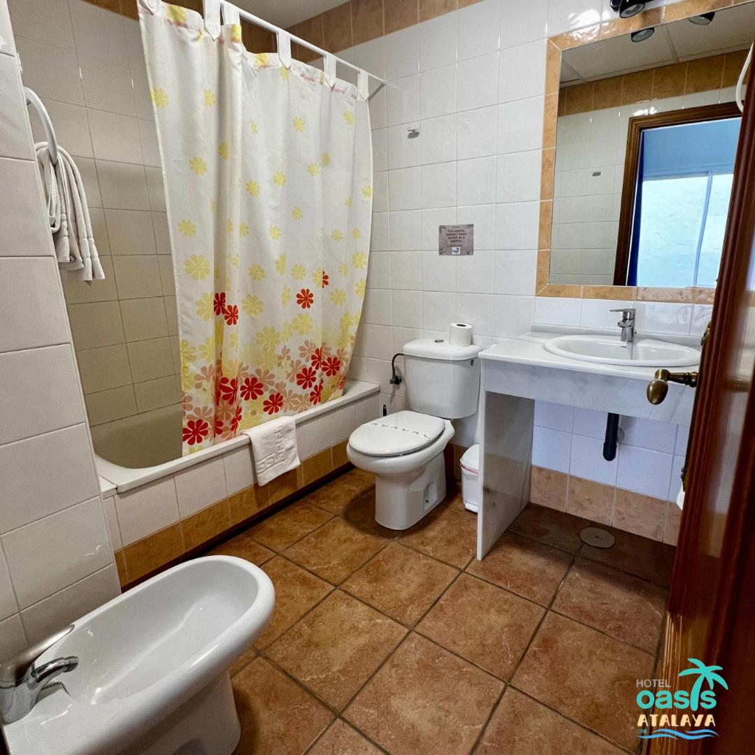 Standard Double Room - Photo 8