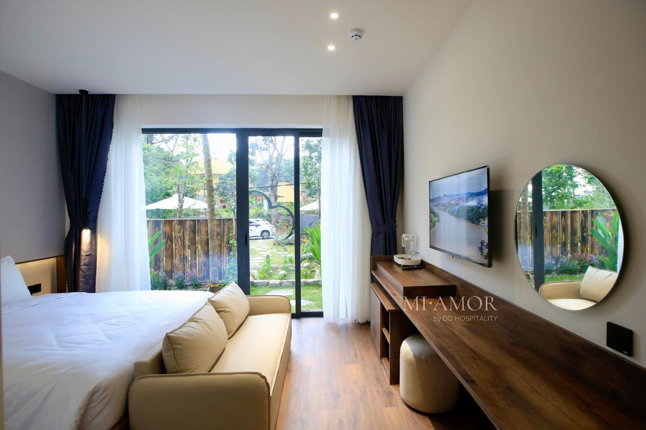 Deluxe Queen Room - Photo 2