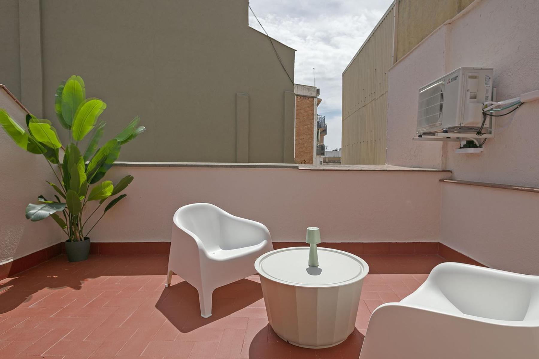 Apartment with Terrace photo 3