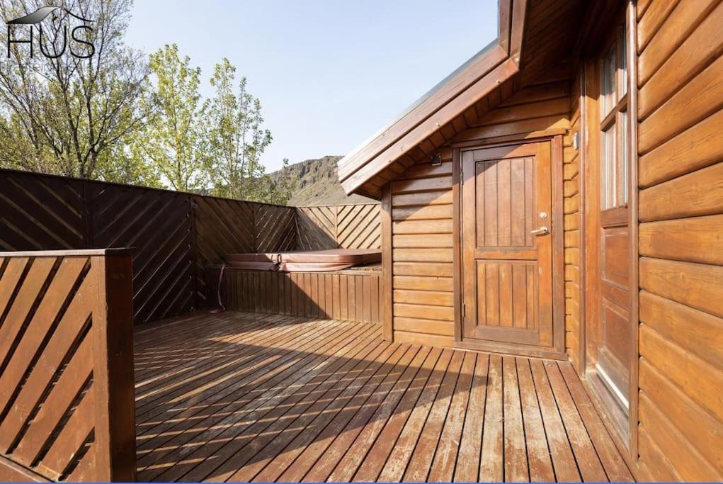 Three-Bedroom Chalet photo 3