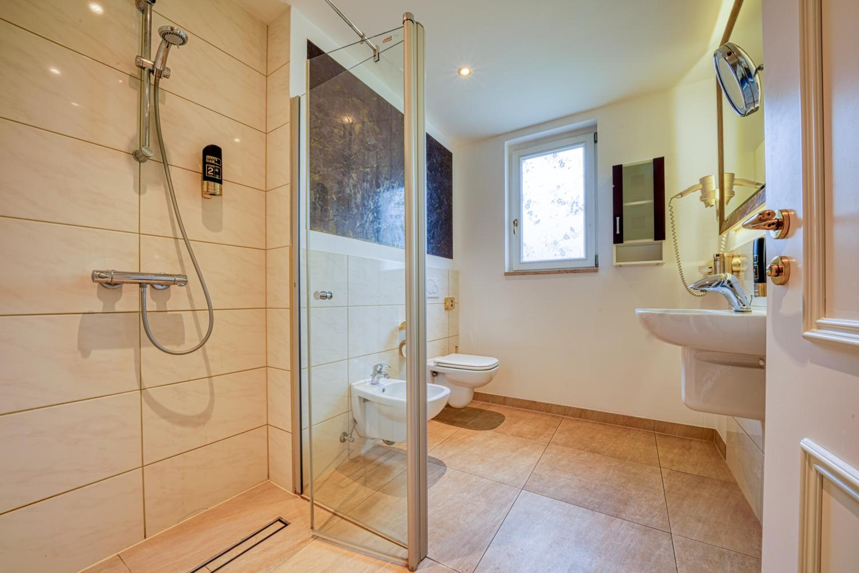 Superior Double Room with Sea View - Photo 7