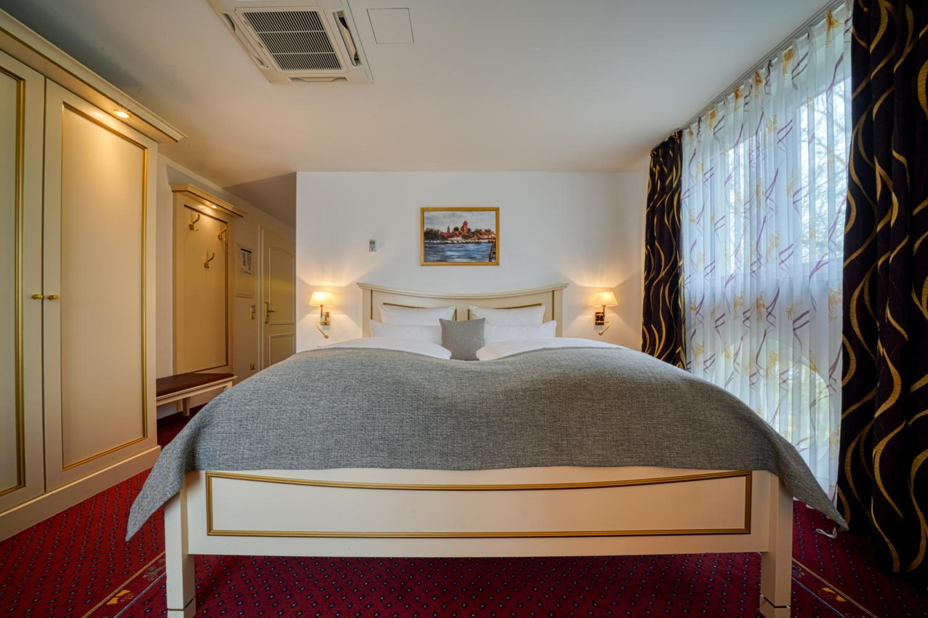 Superior Double Room with Sea View - Photo 5