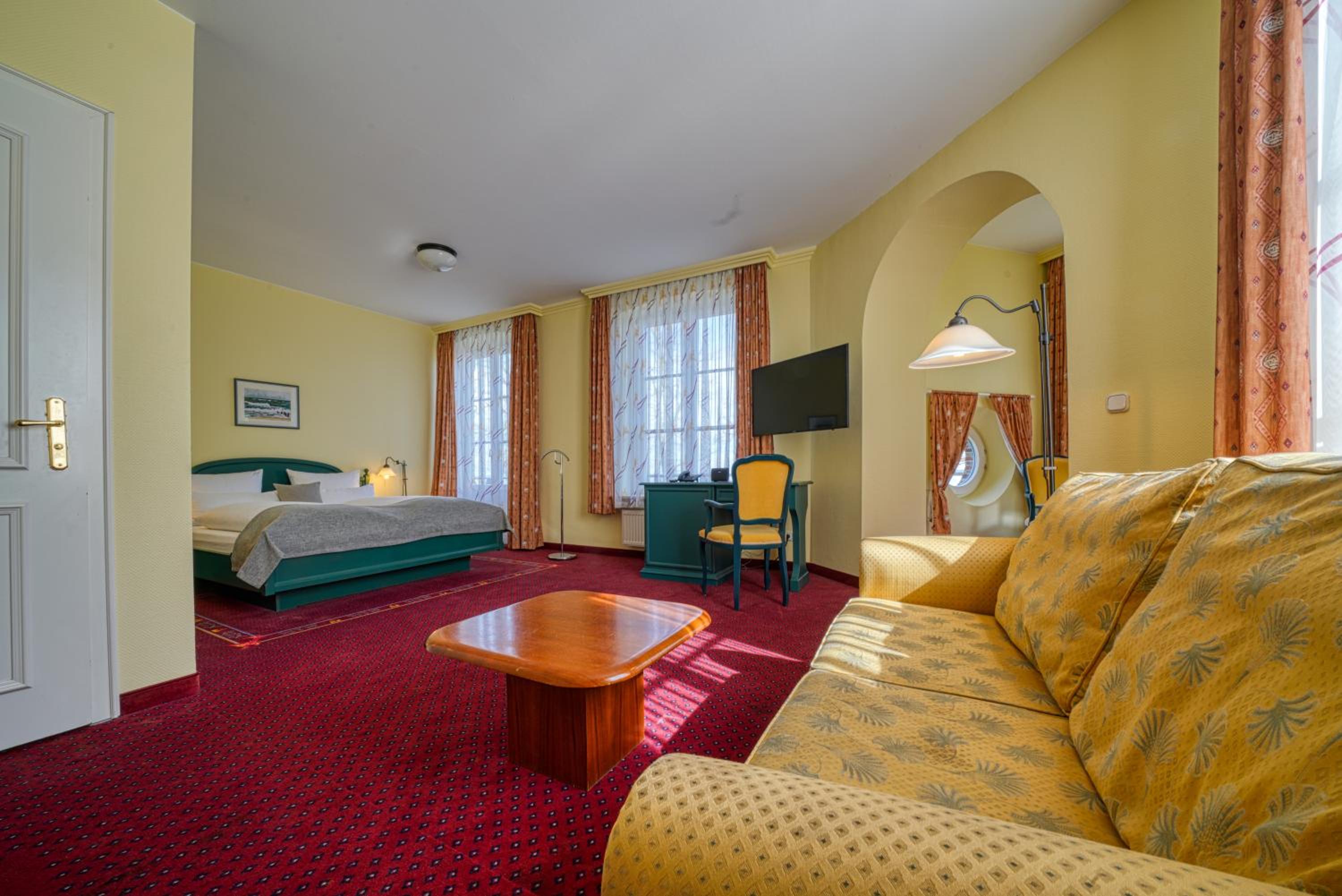 Superior Double Room with Sea View - Photo 11