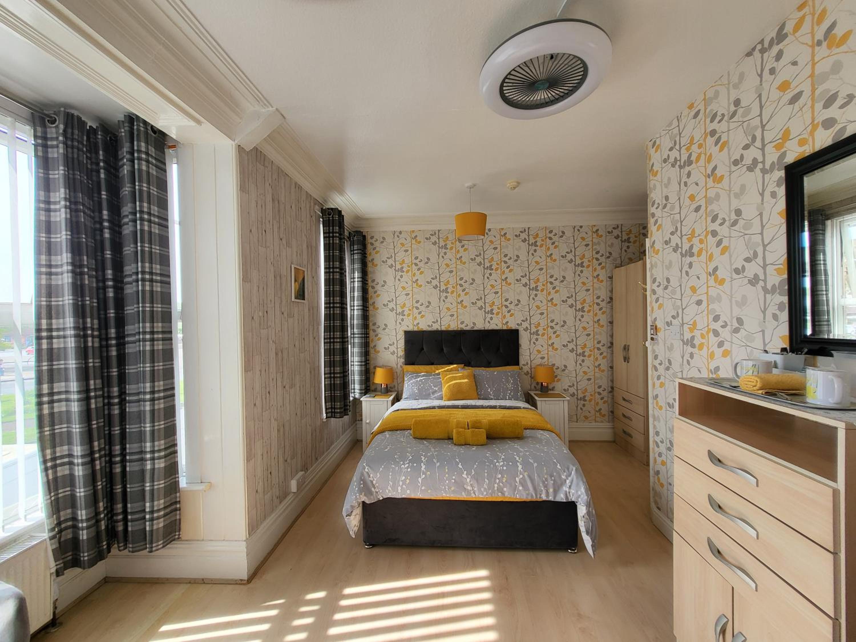 Double Room with Private Bathroom photo 3