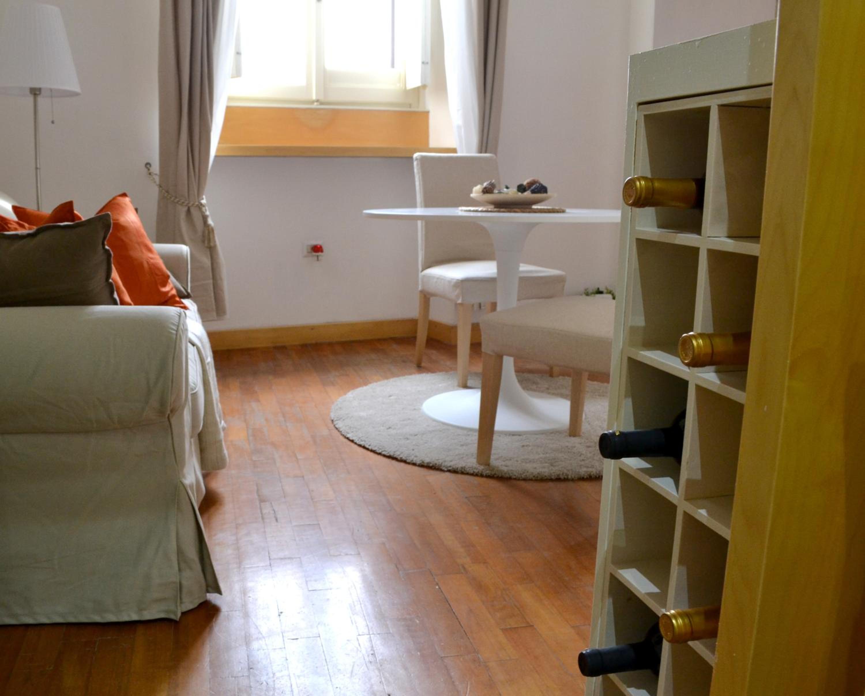 Deluxe Apartment thumbnail 5