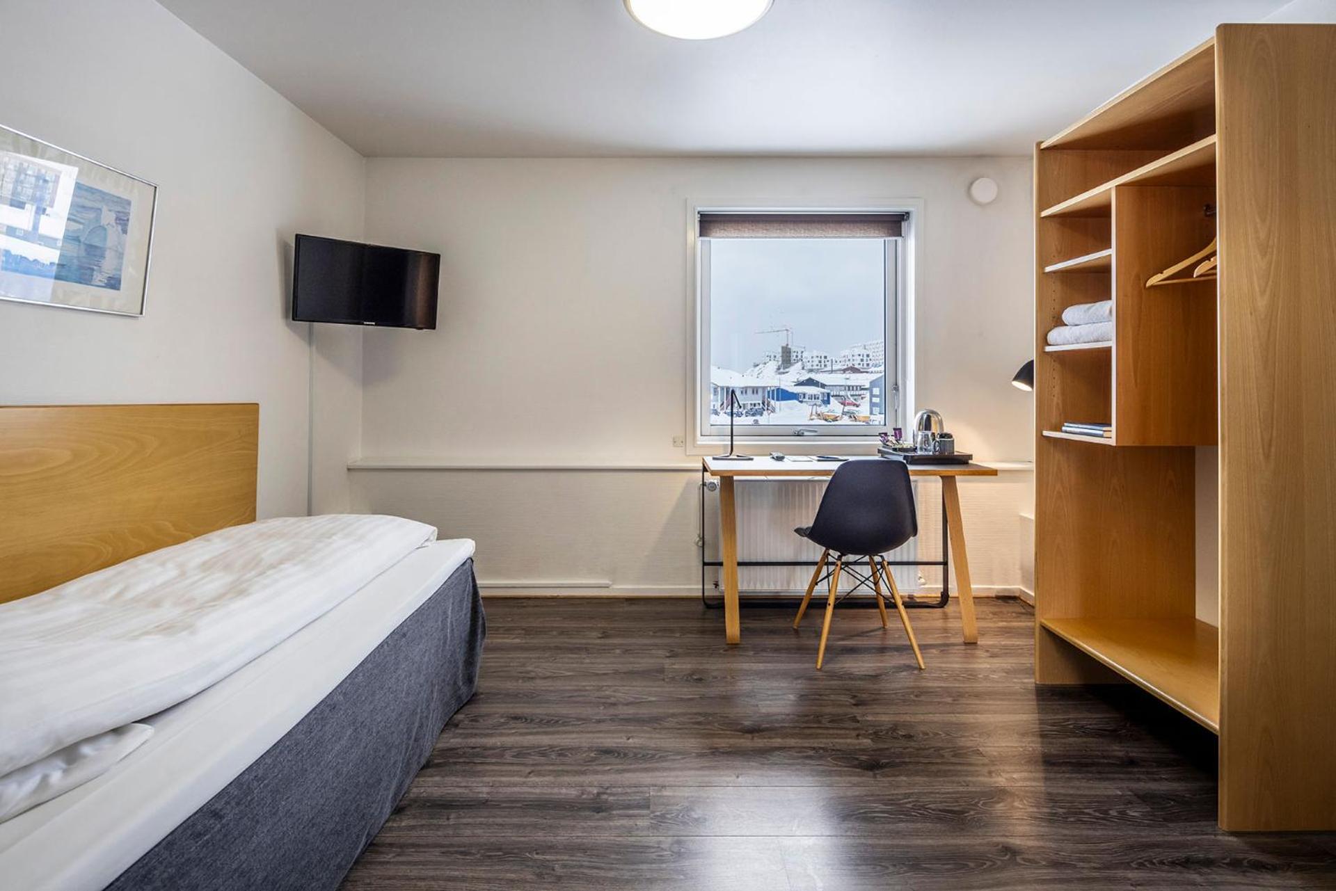 Single Room with Private Bathroom photo 3