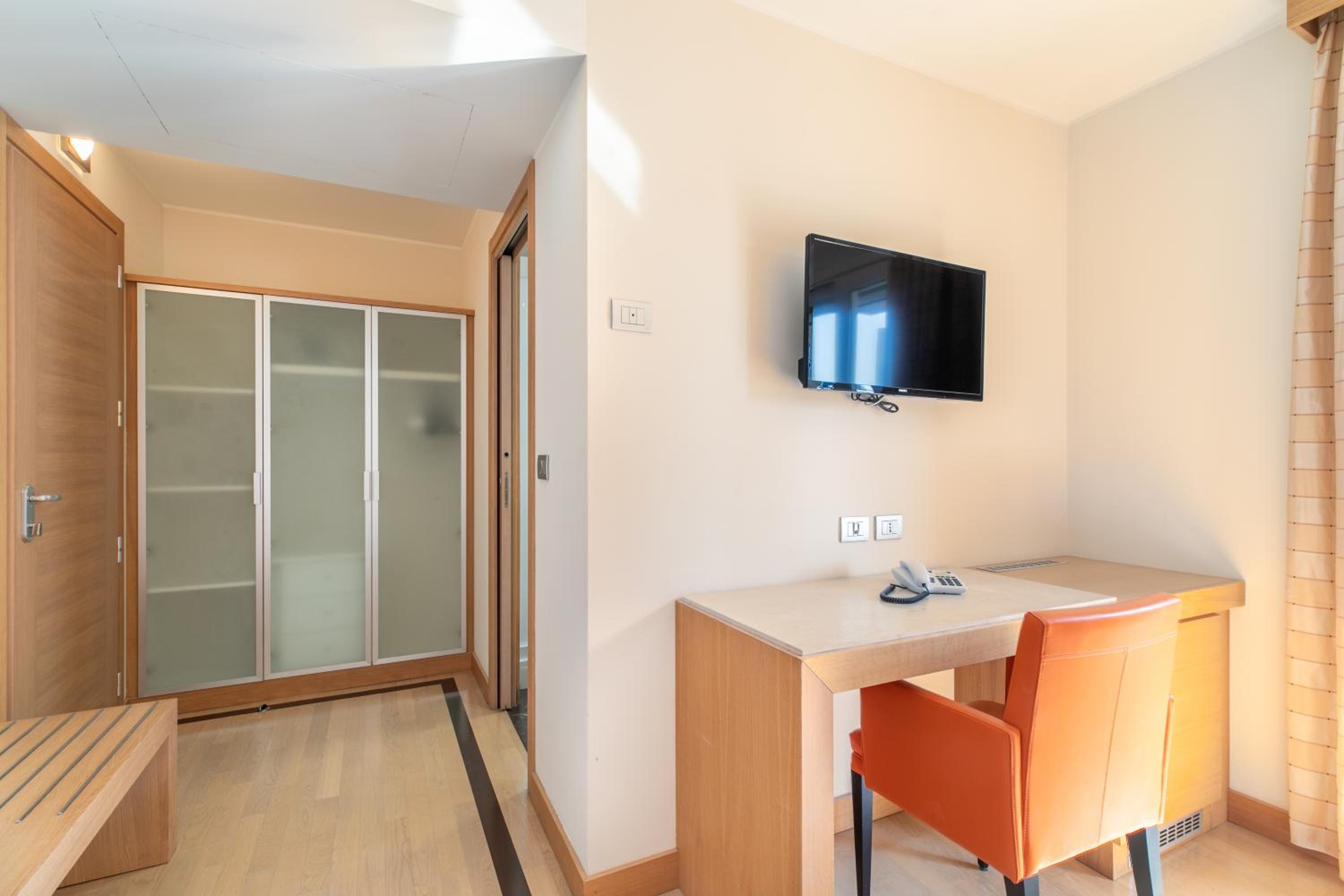 Triple Room - Photo 2