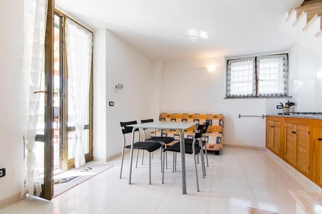 One-Bedroom House photo 2