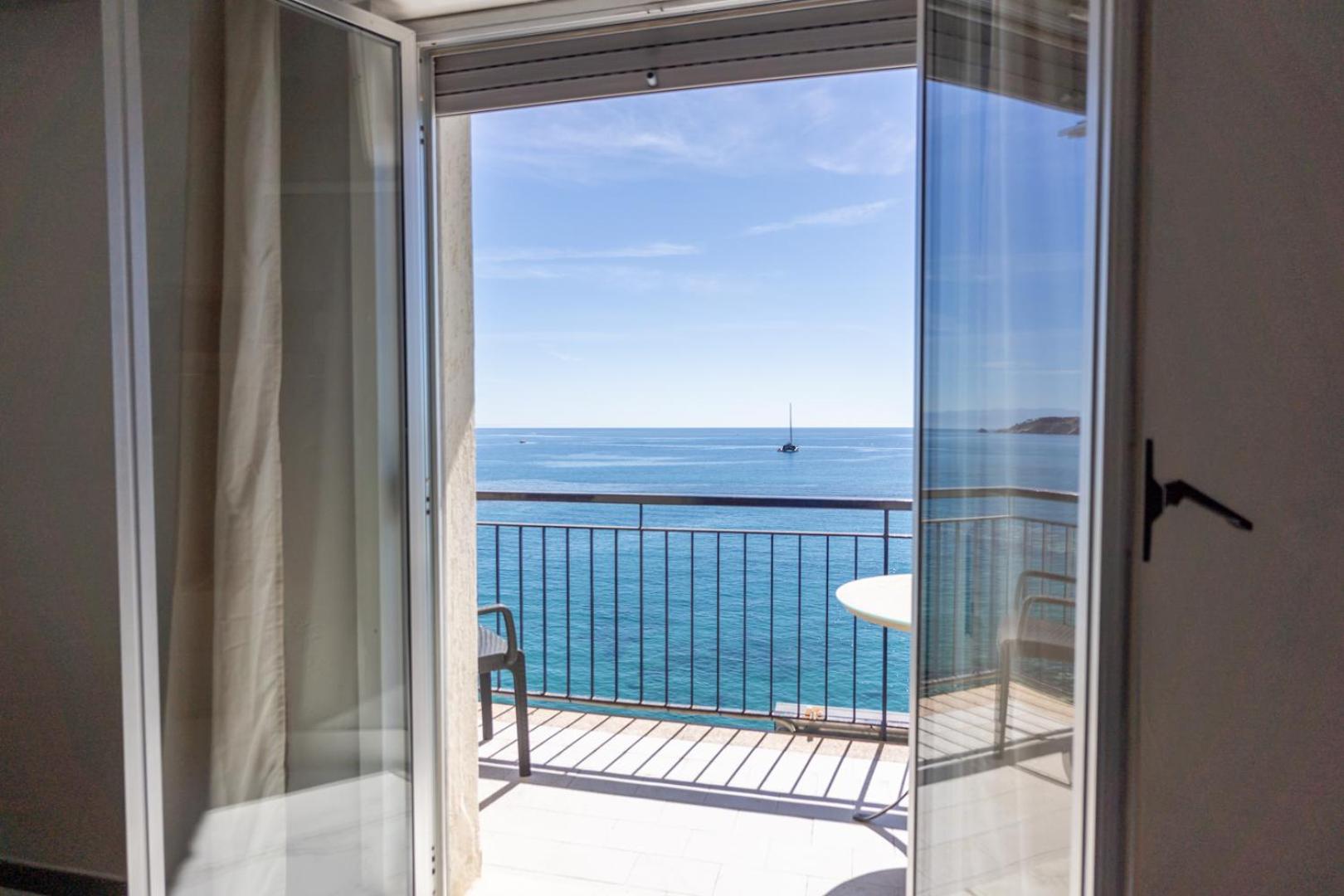Studio with Sea View photo 2