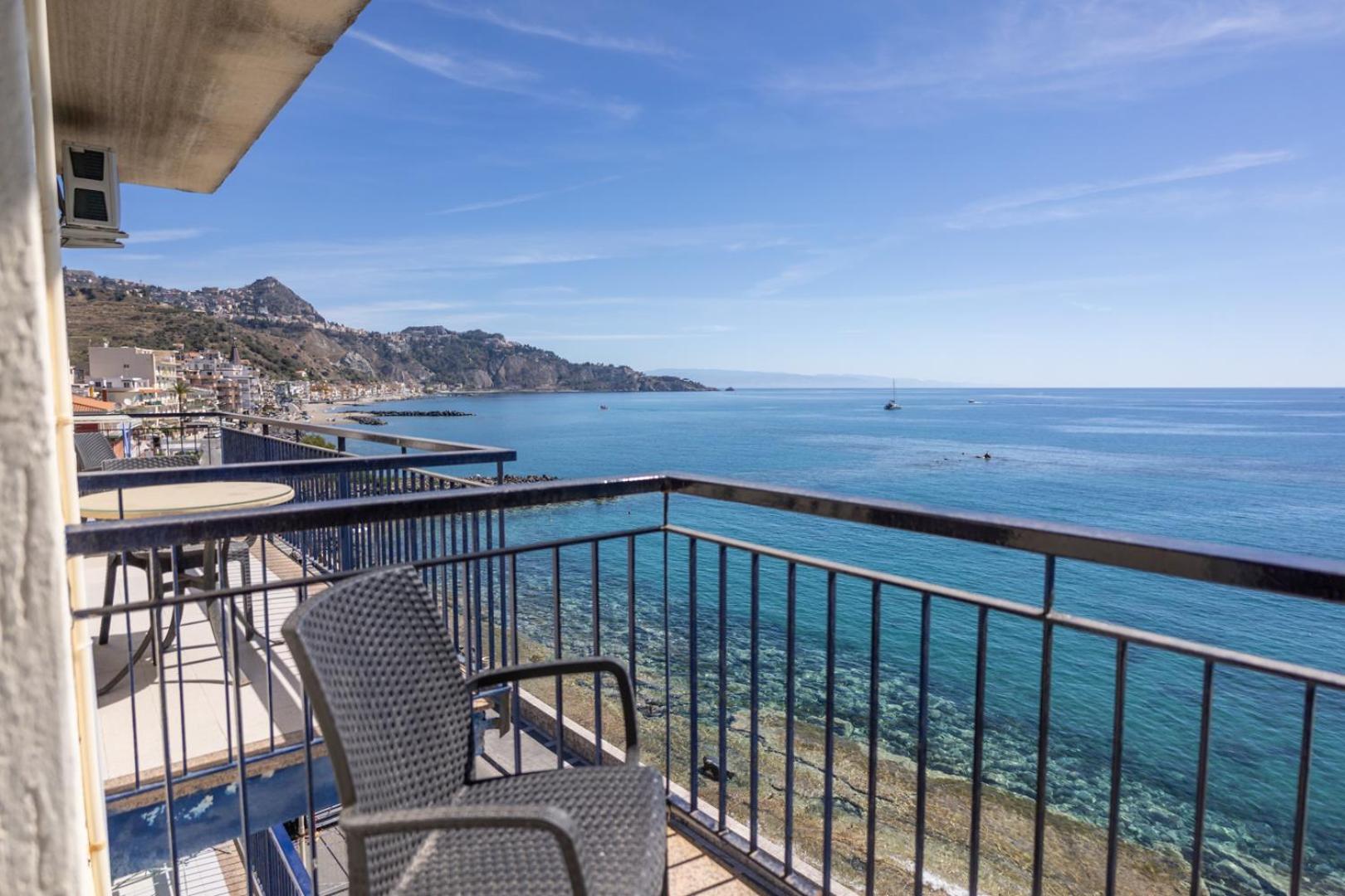 Studio with Sea View photo 3