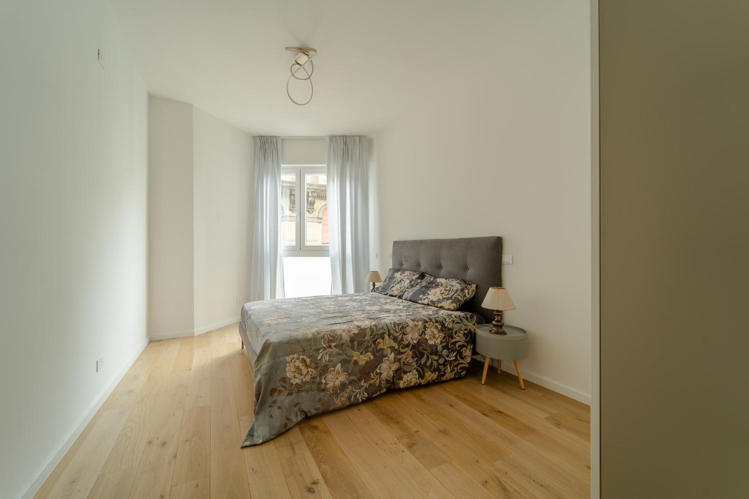 Standard Double Room With Shared Bathroom