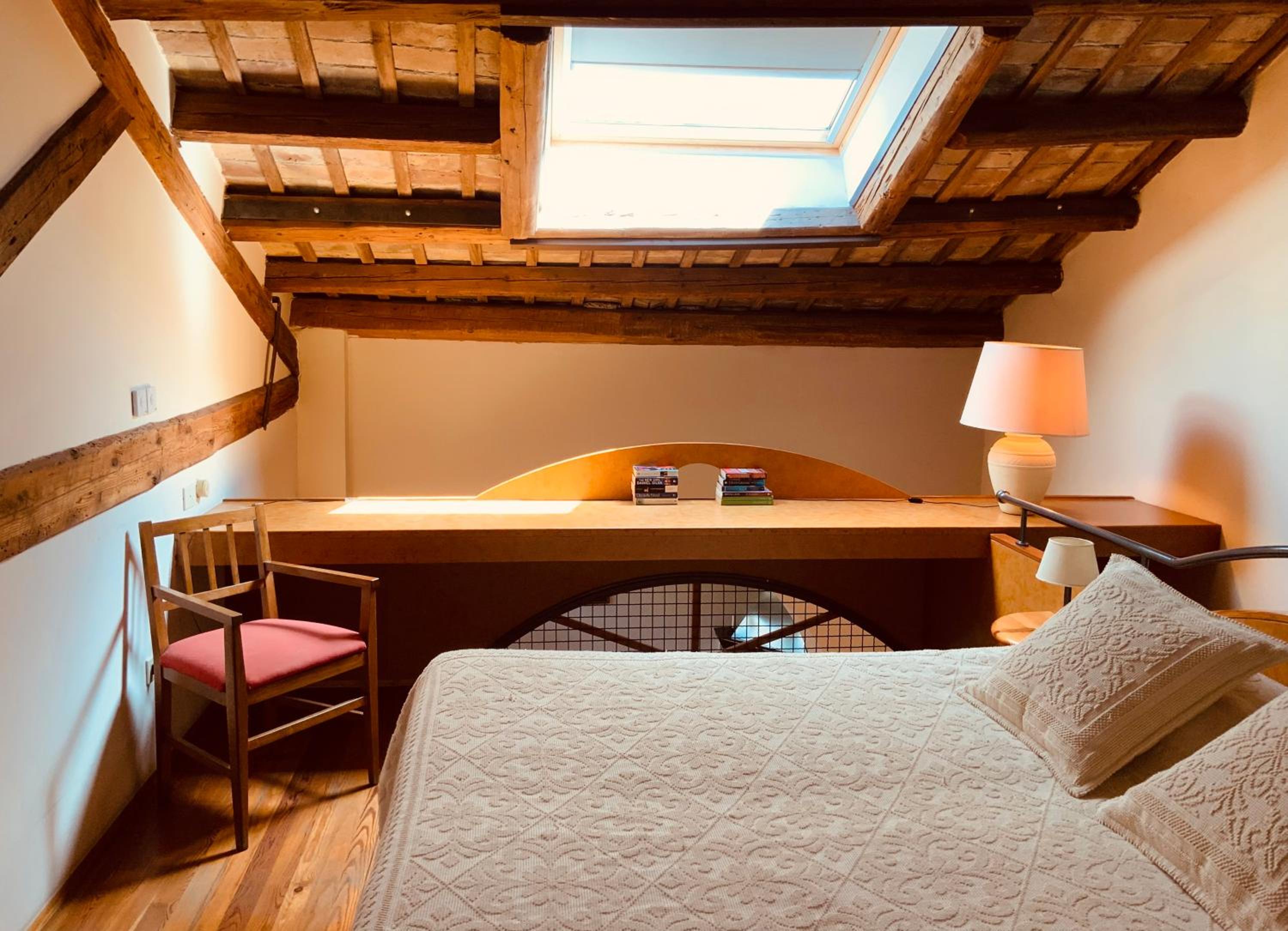 Maisonette photo 1