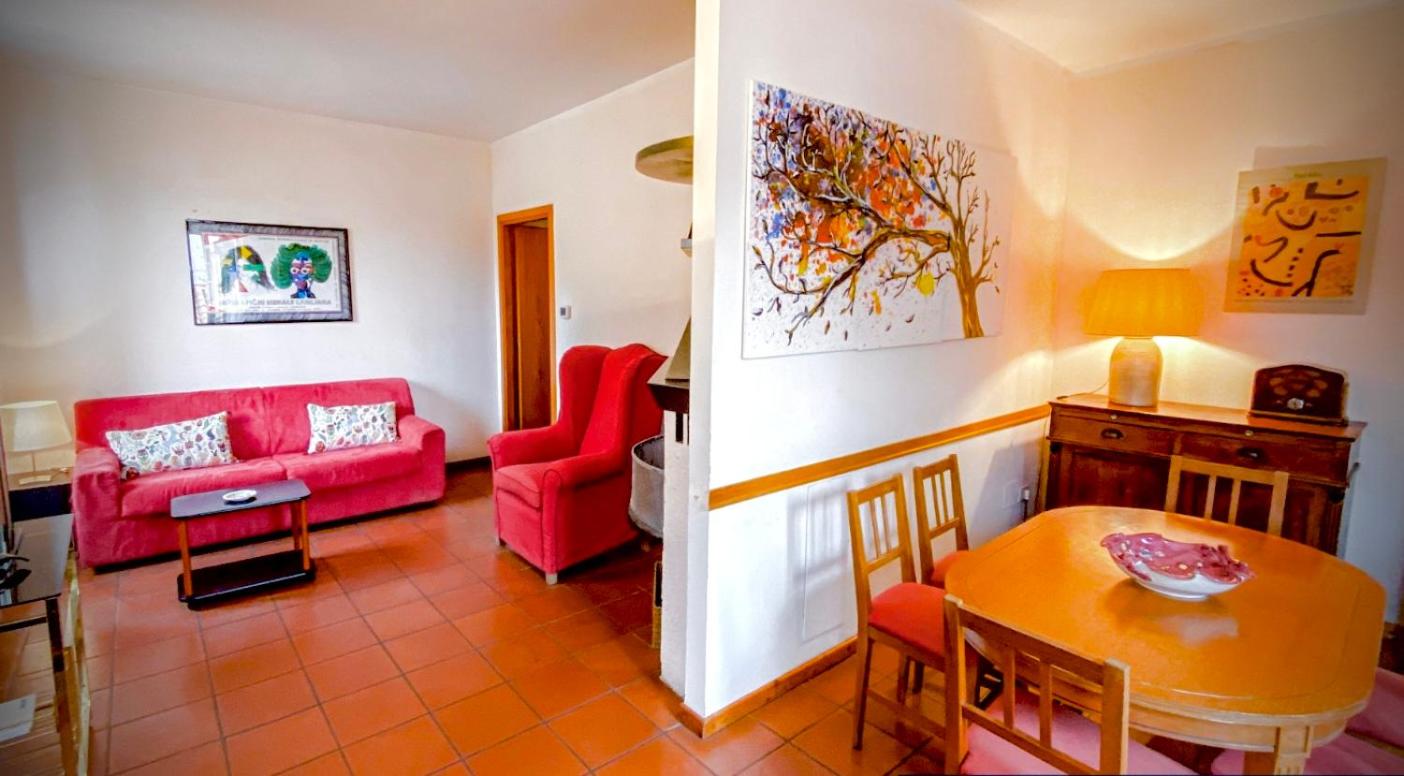 Two-Bedroom Apartment with Terrace and Garden View photo 1