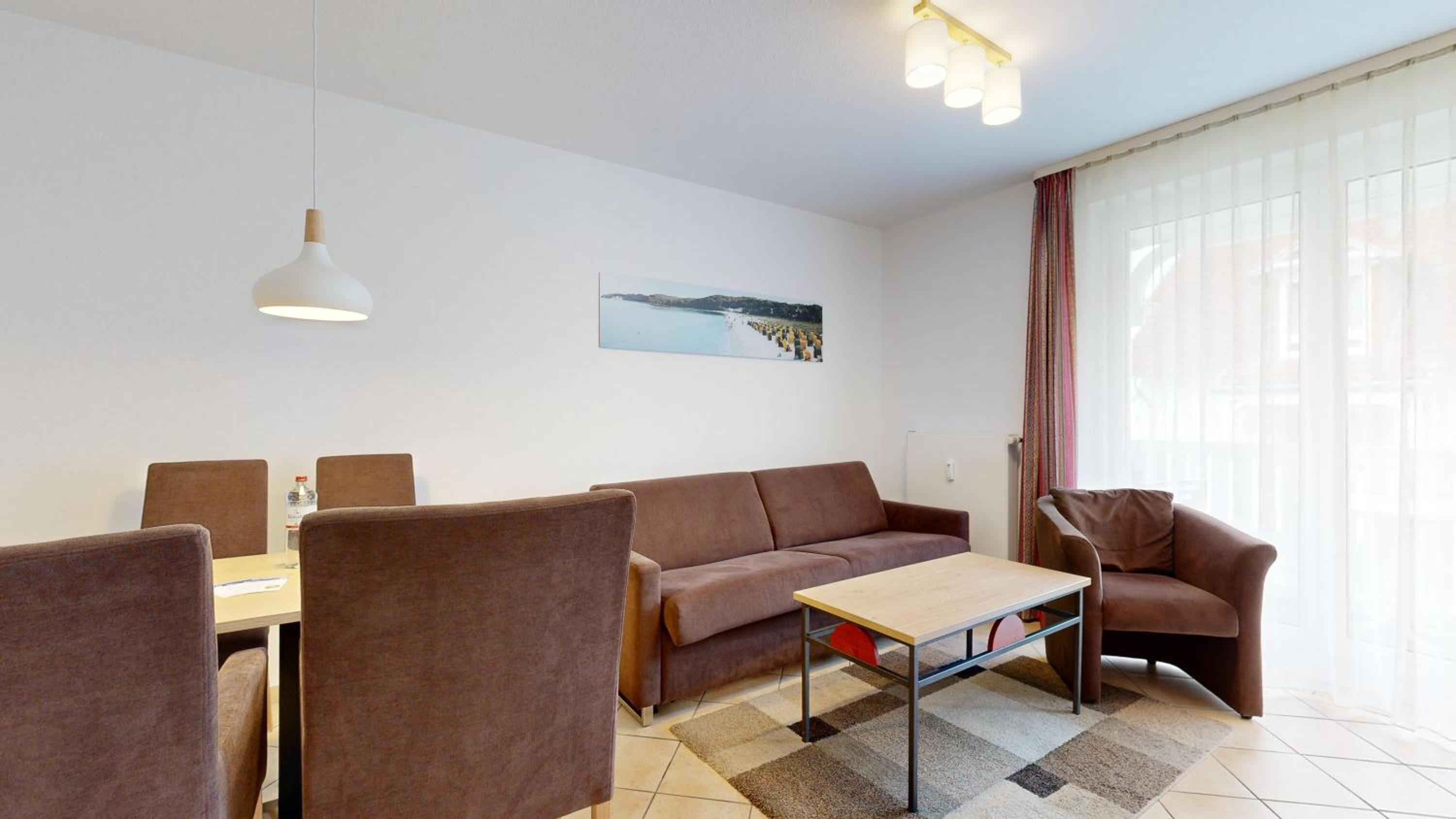 One-Bedroom Apartment with Balcony - 09 photo 1