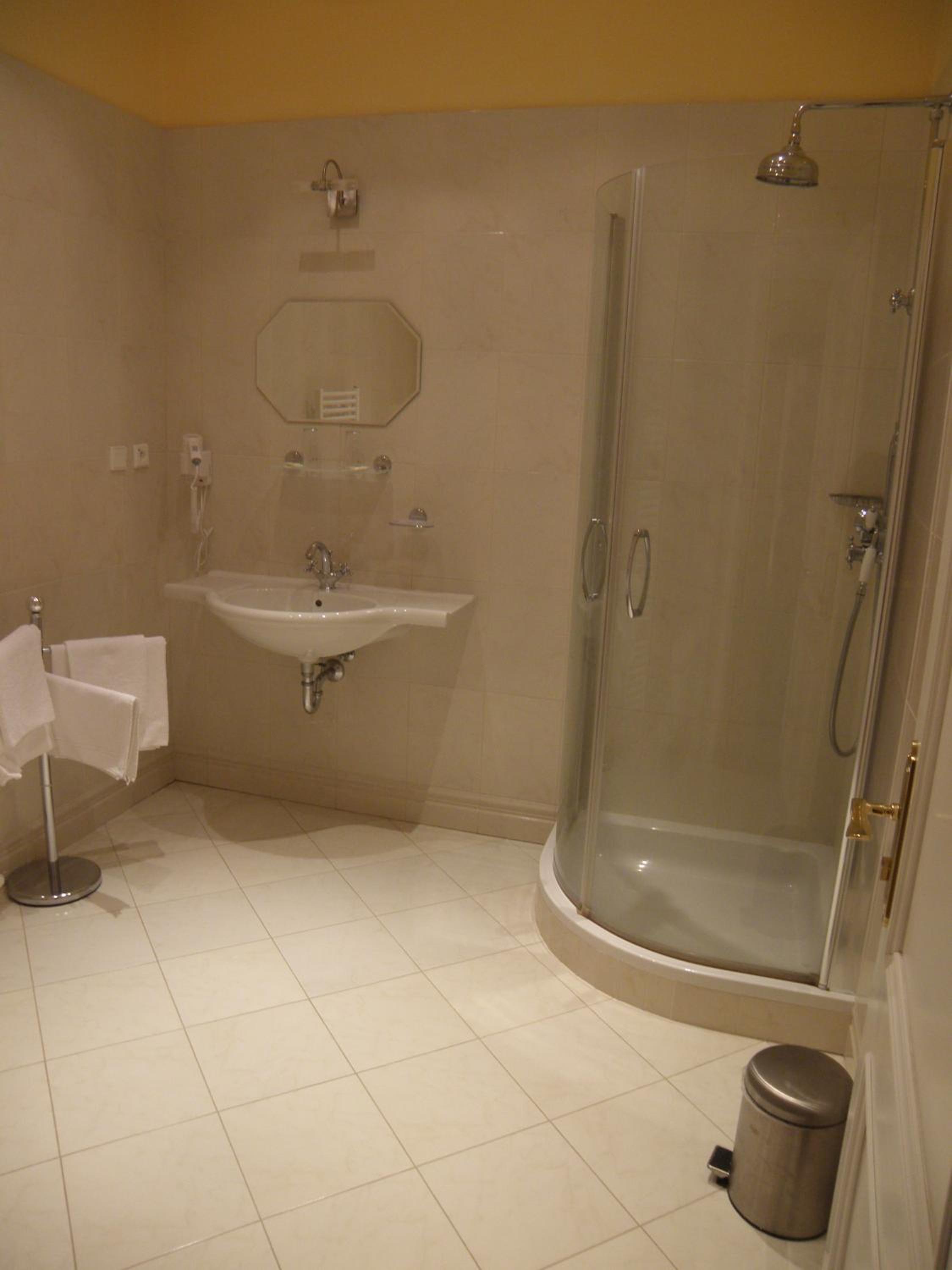 Superior Double or Twin Room - Photo 2