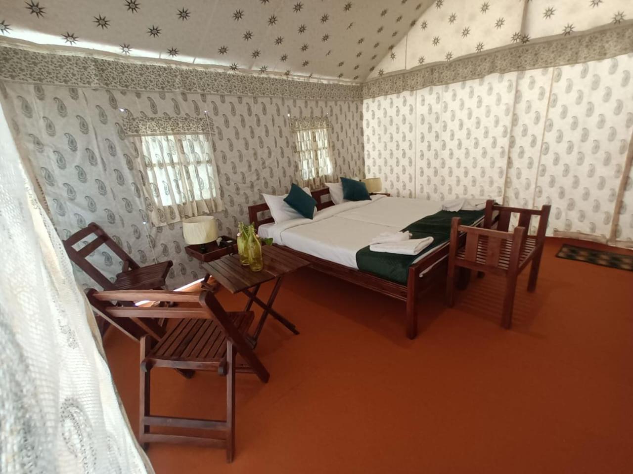 Deluxe Double Or Twin Room photo 1