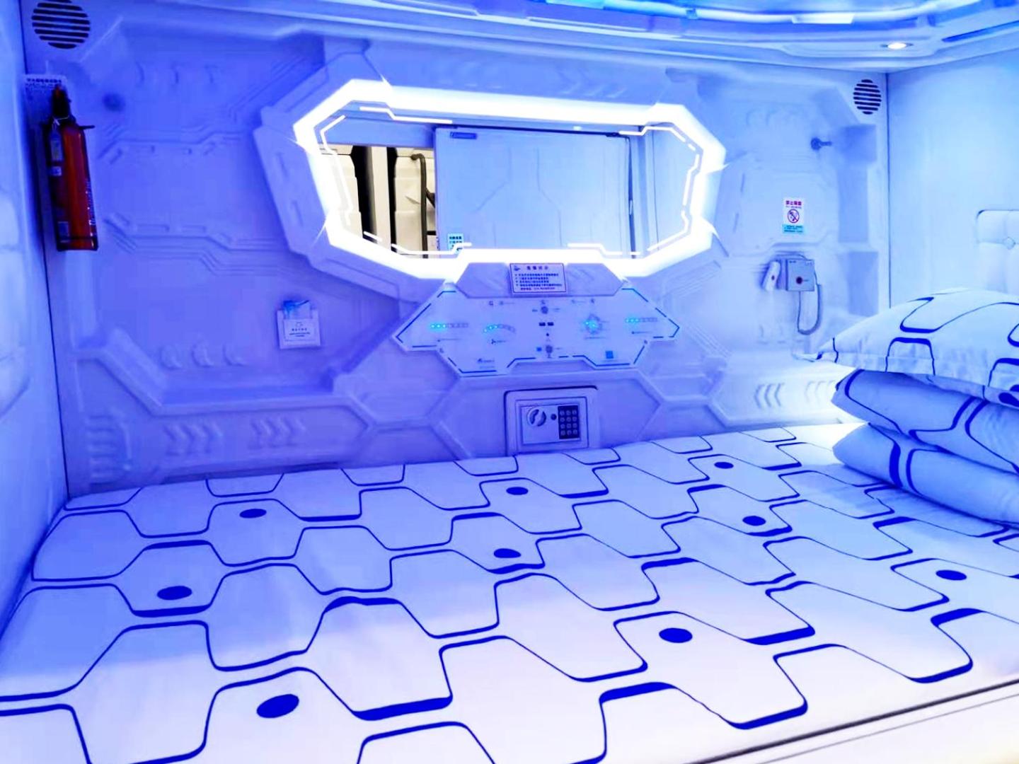 Single Room with Shared Bathroom