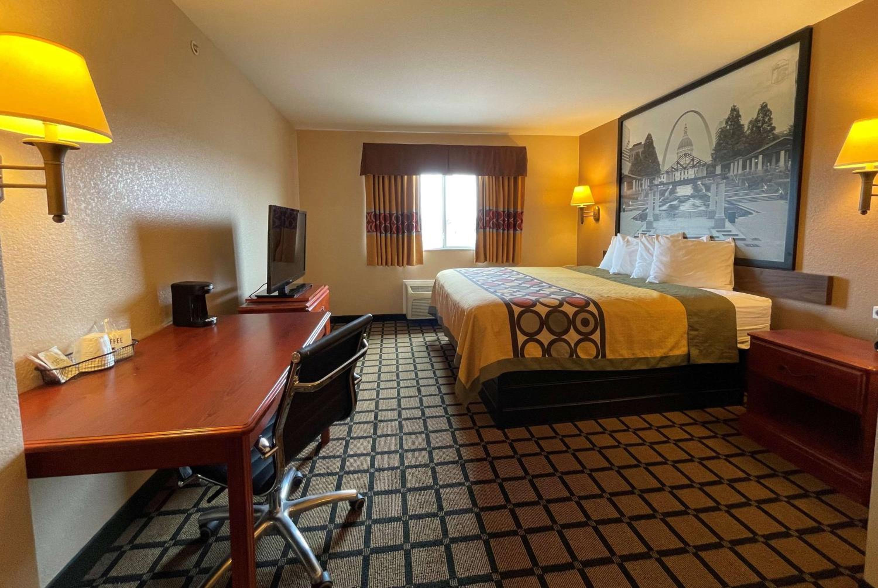 King Studio Suite - Non-Smoking - Photo 1