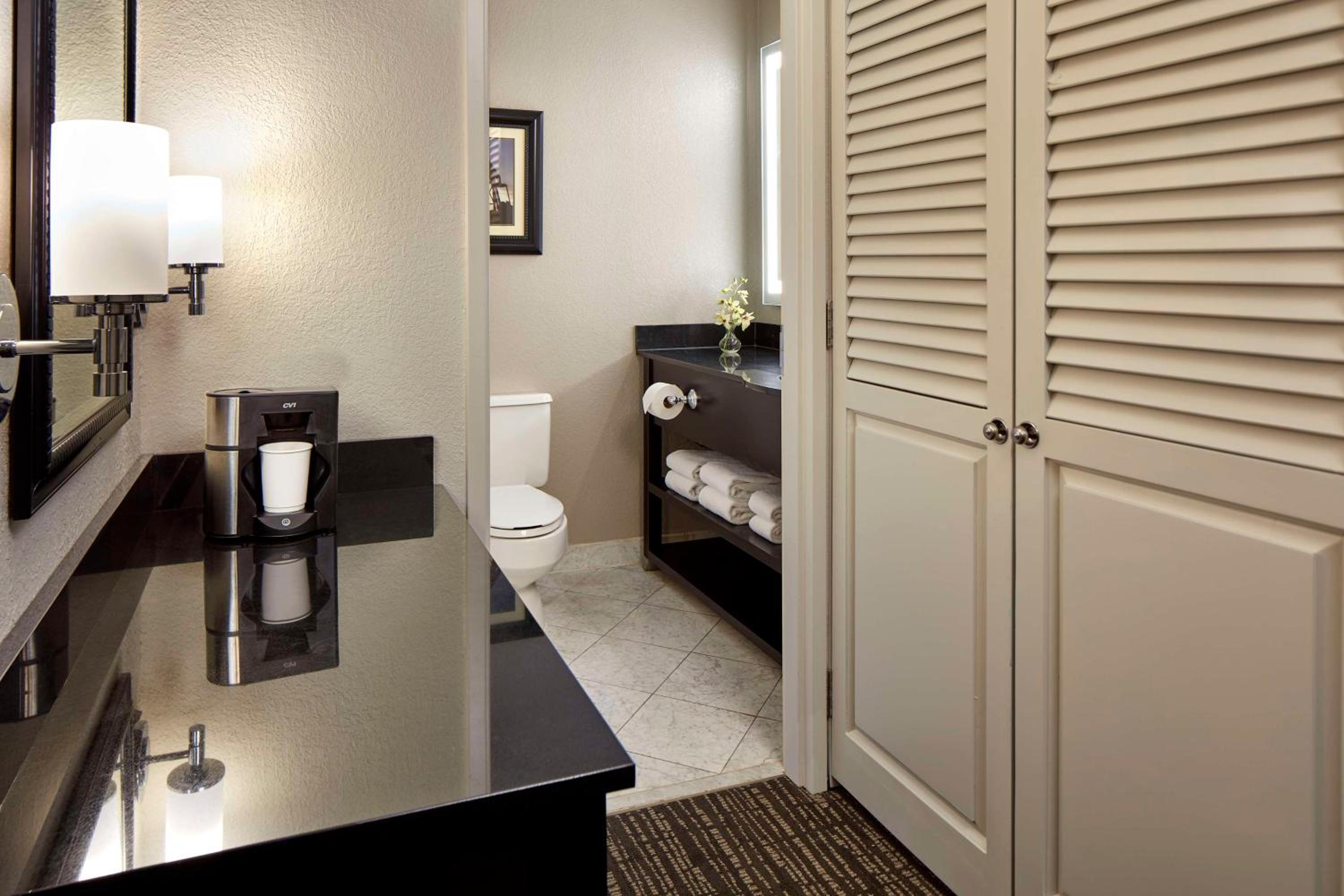 King Room - Club Access - Photo 14